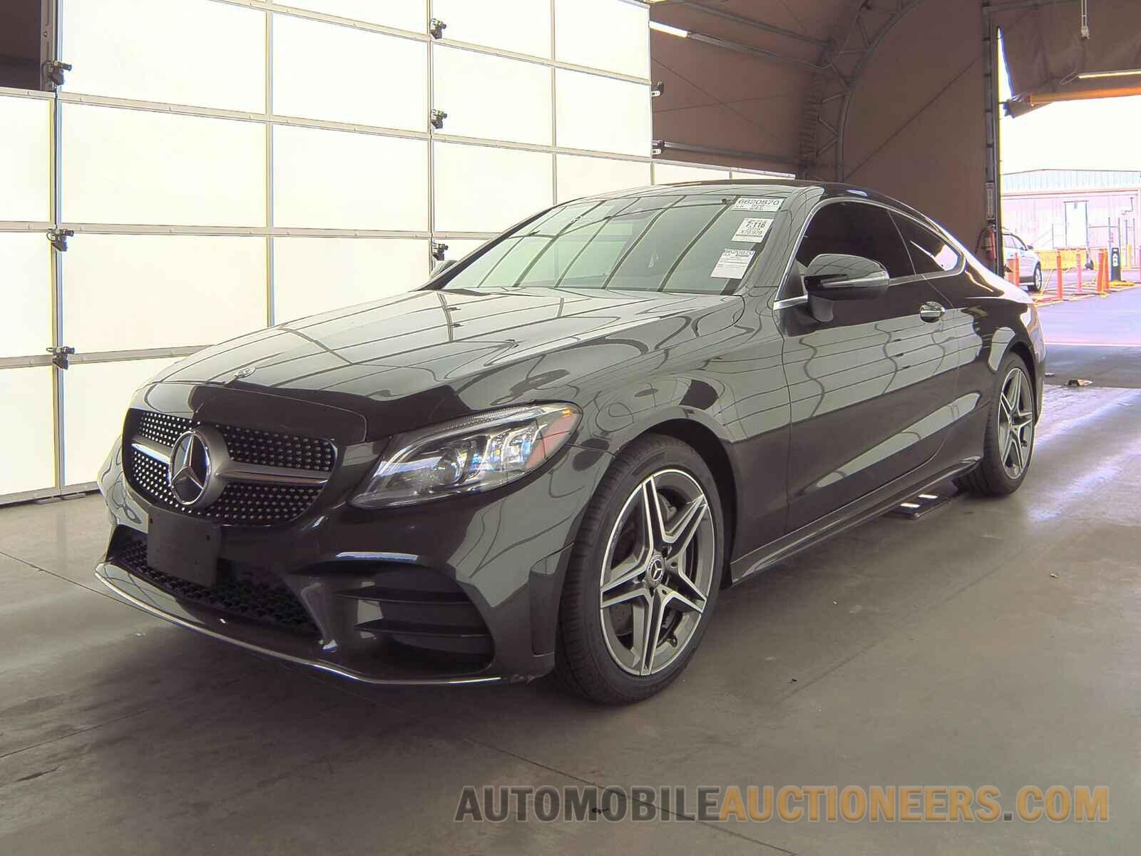 WDDWJ8EB2KF842019 Mercedes-Benz C 3 2019