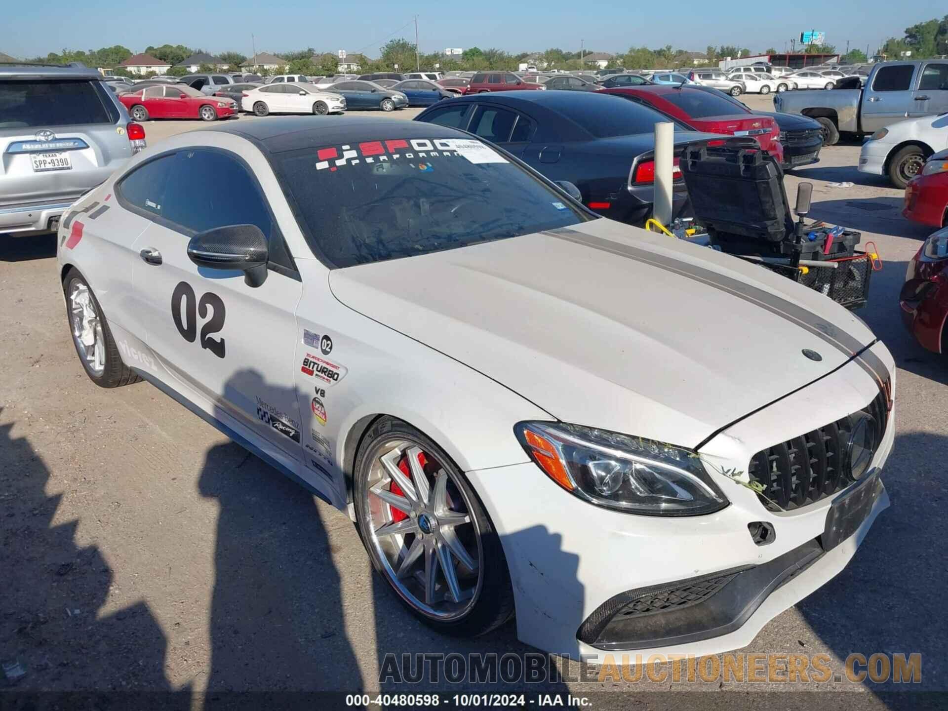 WDDWJ8HB3HF545409 MERCEDES-BENZ AMG C 63 2017