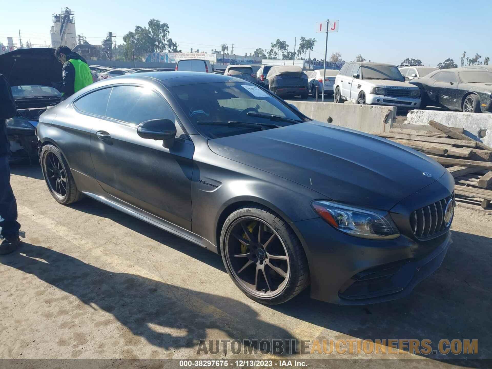 WDDWJ8HB6KF839135 MERCEDES-BENZ AMG C 63 2019