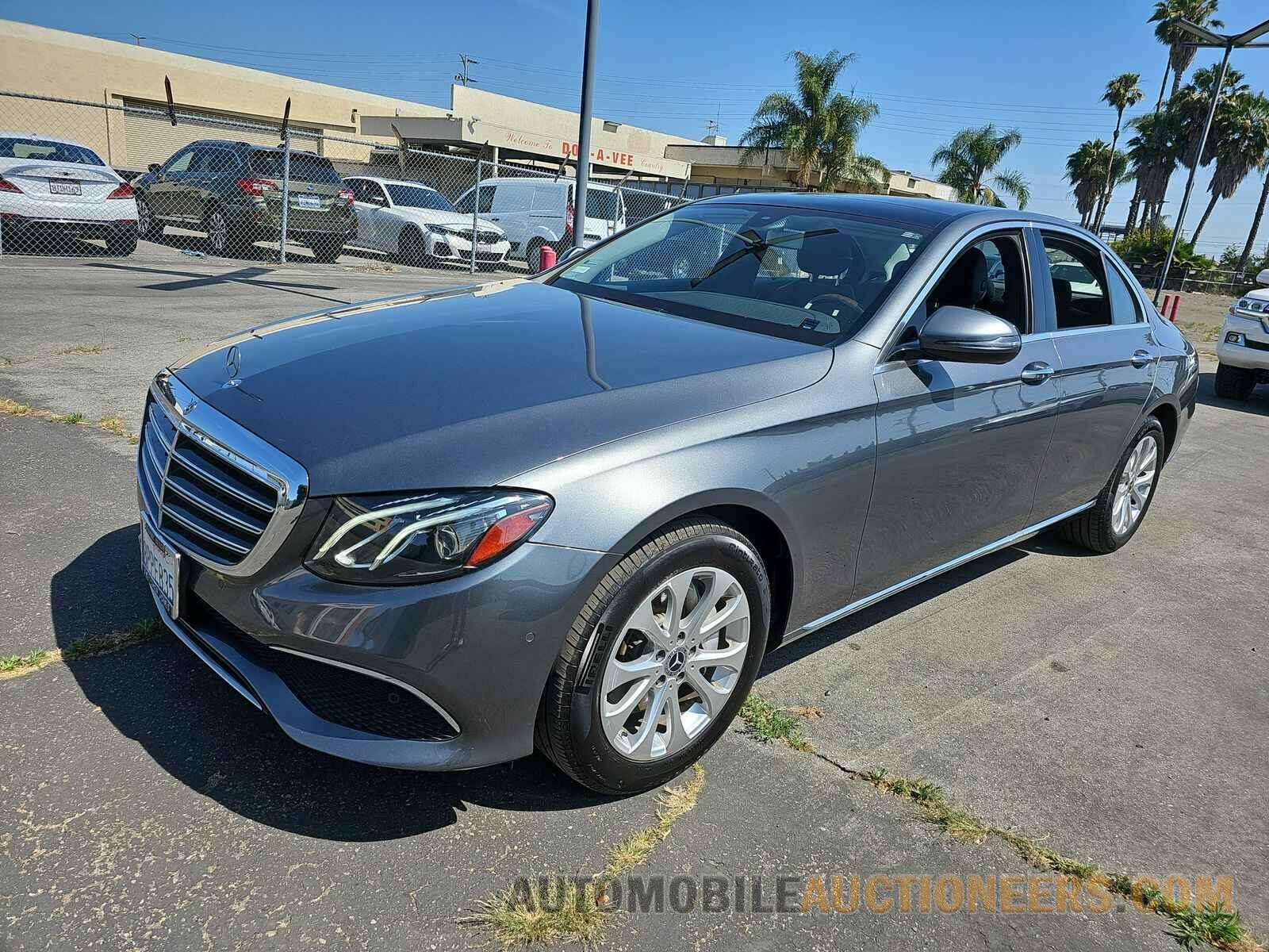 WDDZF4JB0HA230646 Mercedes-Benz E 300 2017