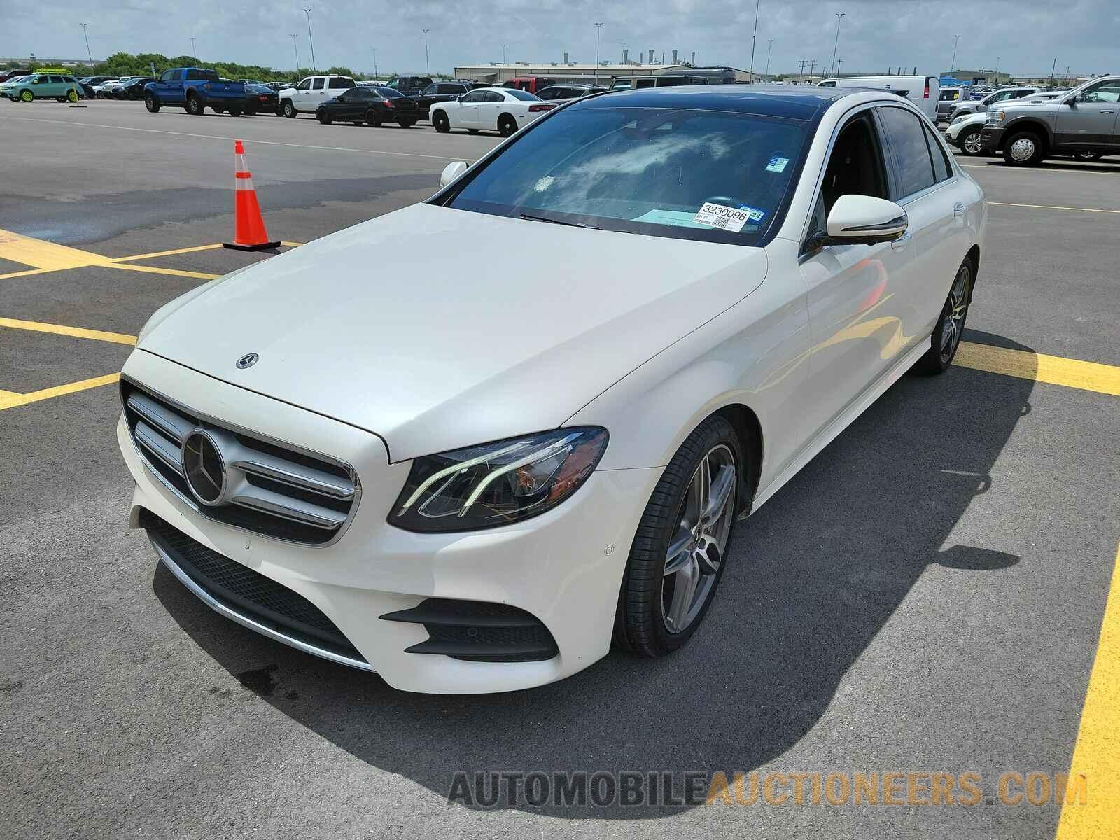 WDDZF4JB2KA589133 Mercedes-Benz E 3 2019