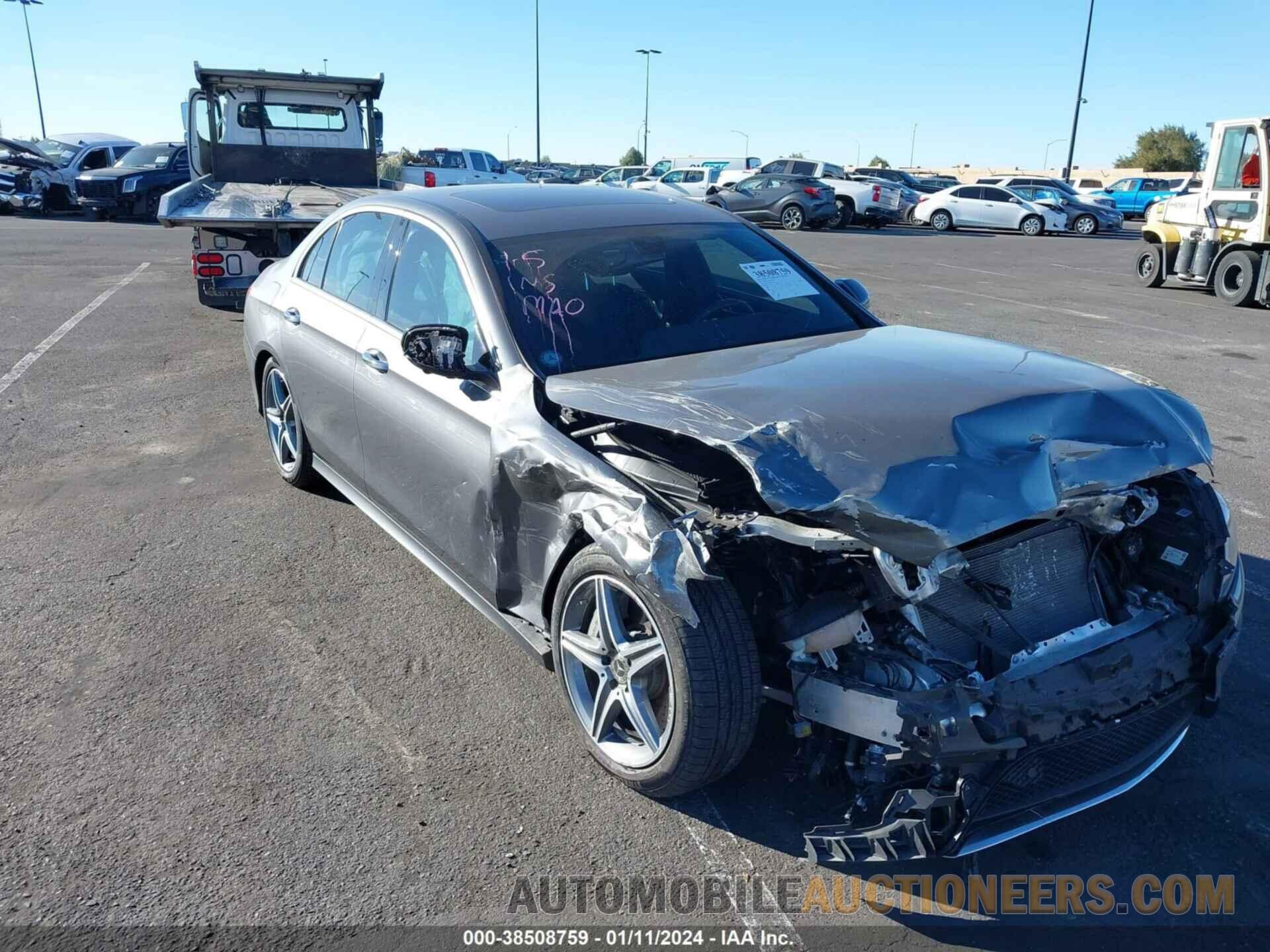 WDDZF4JB5KA552304 MERCEDES-BENZ E 300 2019