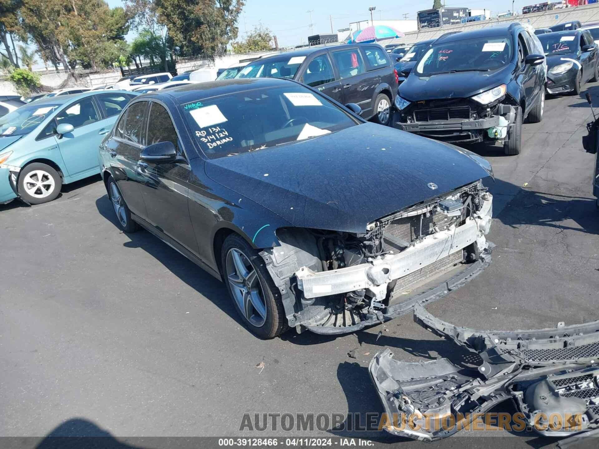 WDDZF4JB7KA514976 MERCEDES-BENZ E 300 2019