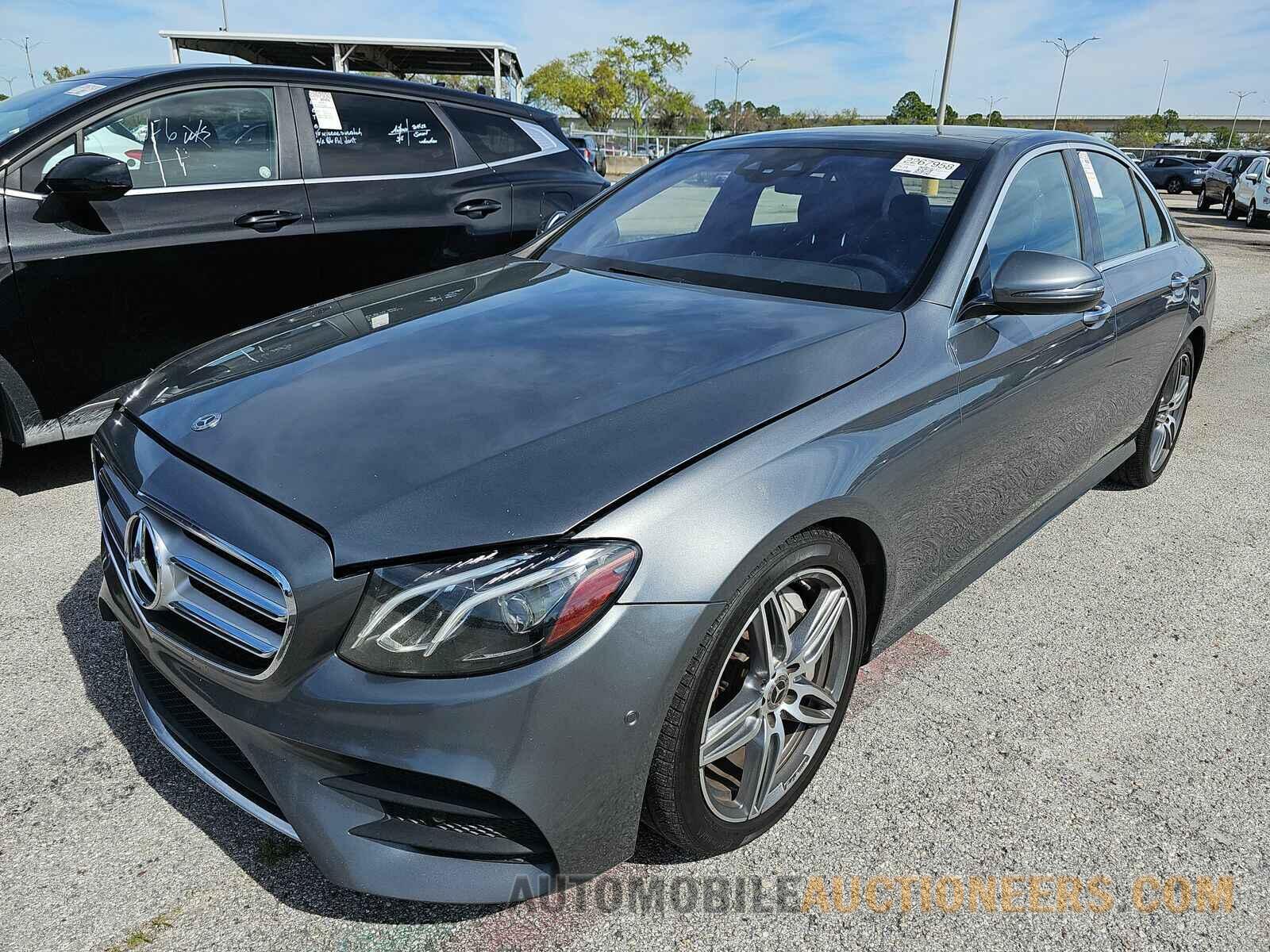 WDDZF4JB8JA356422 Mercedes-Benz E 3 2018