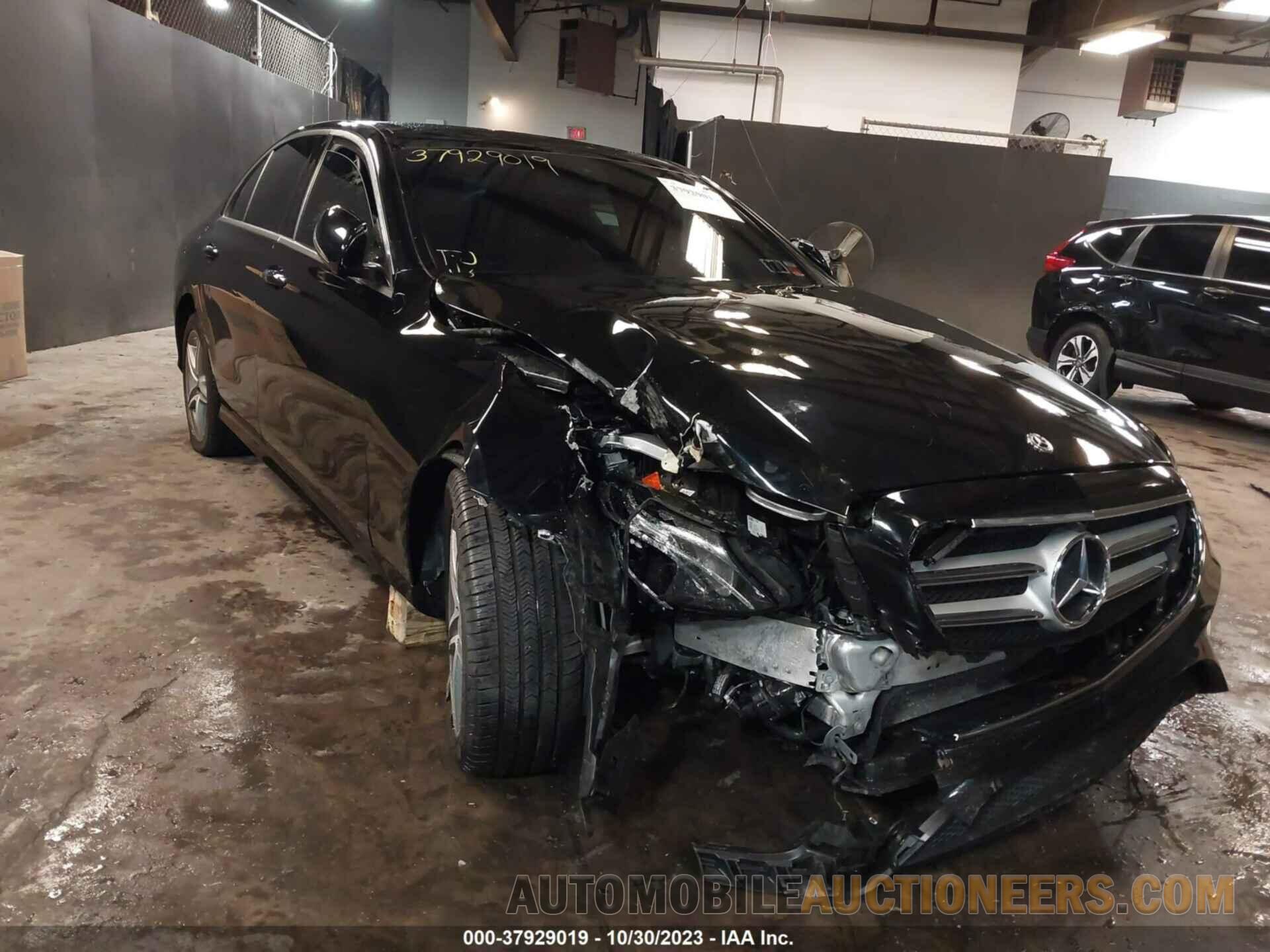 WDDZF4KB2KA517220 MERCEDES-BENZ E 300 2019