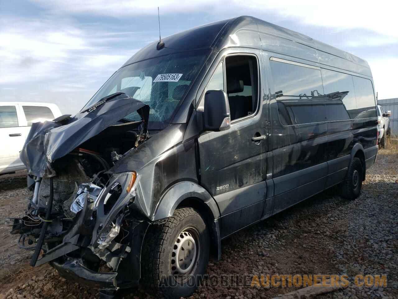 WDZPE8DC2F5987988 MERCEDES-BENZ SPRINTER 2015