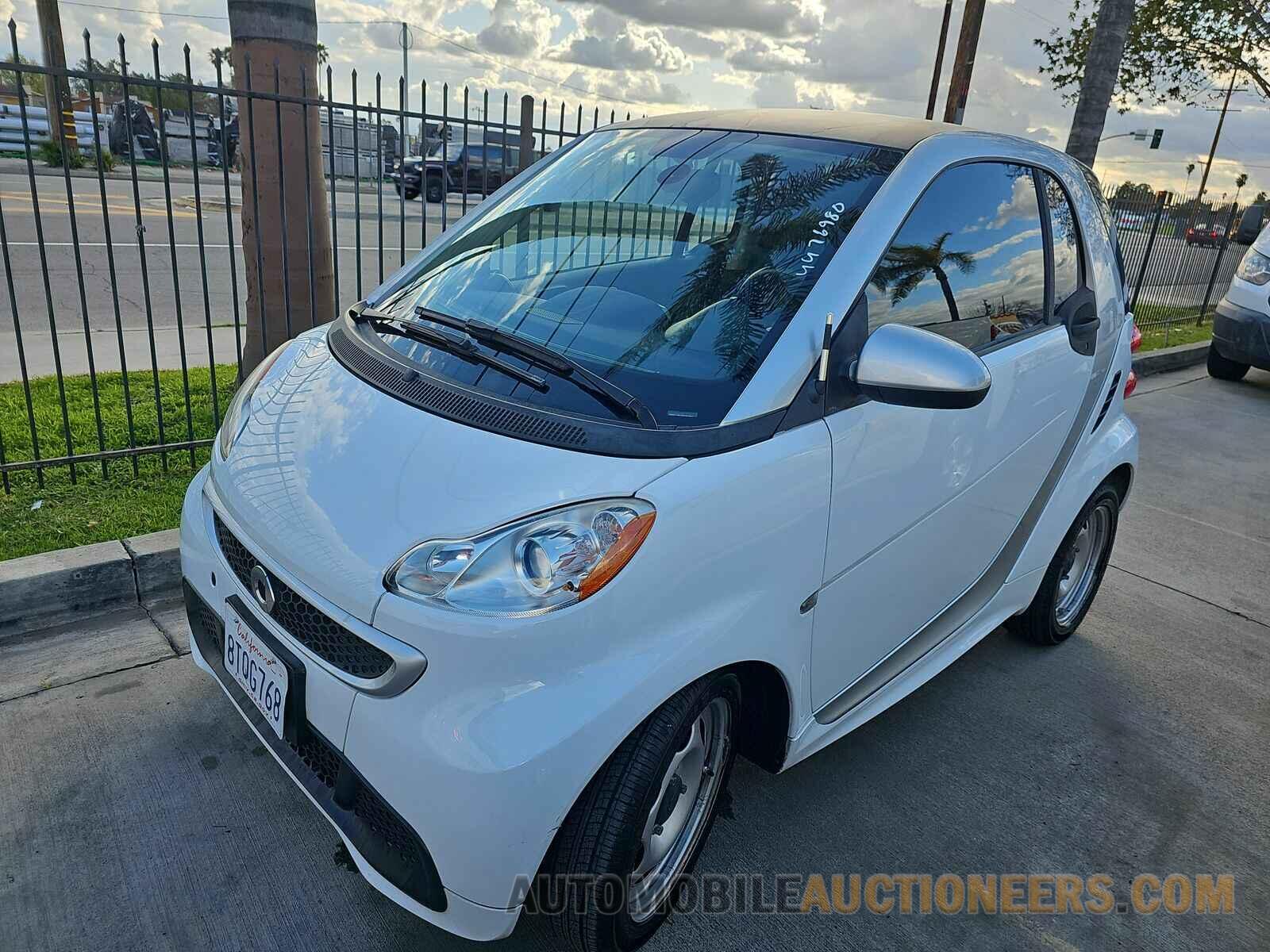 WMEEJ3BA0FK810947 smart fortwo 2015