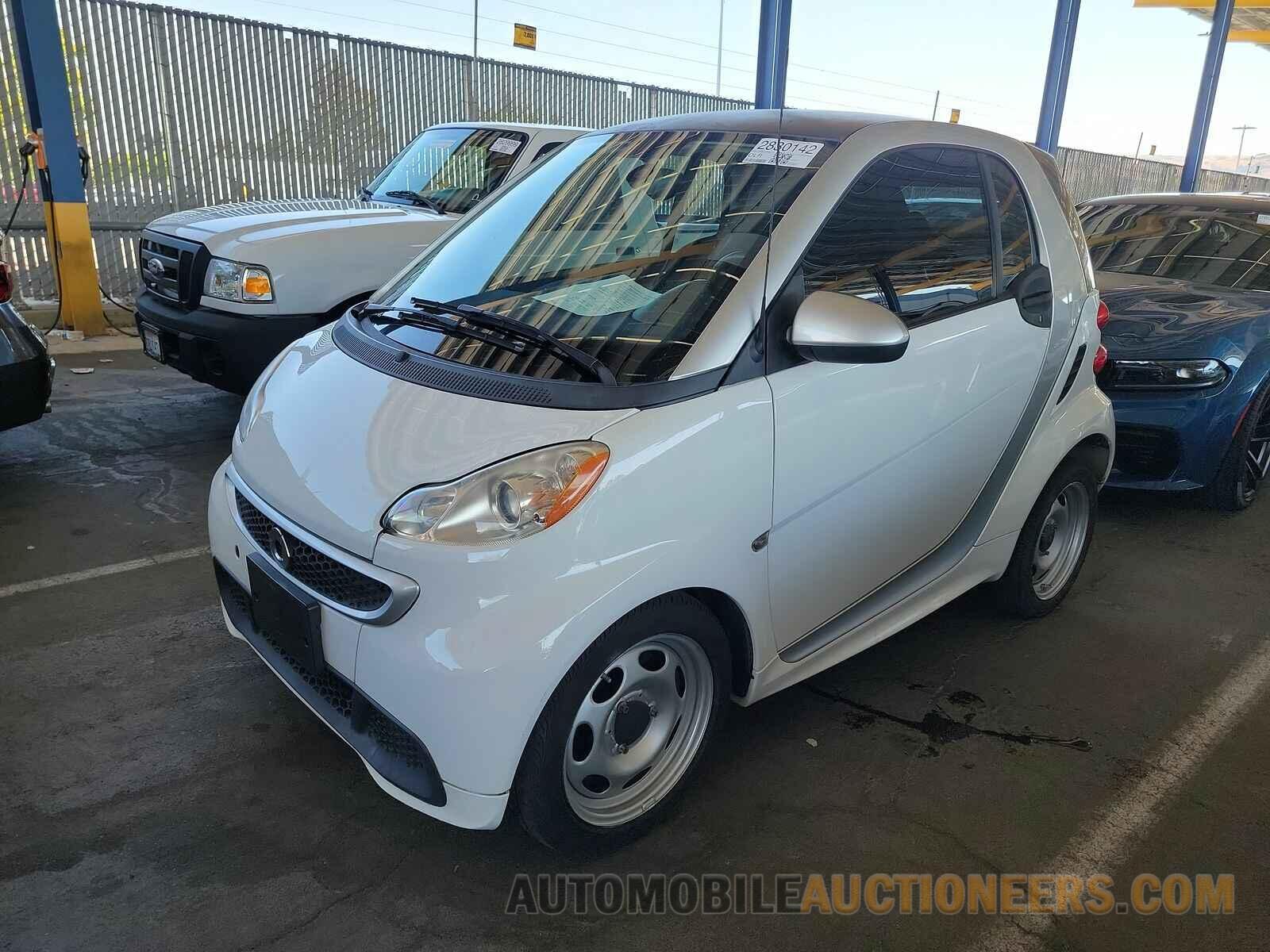 WMEEJ3BA6FK810452 smart fortwo 2015