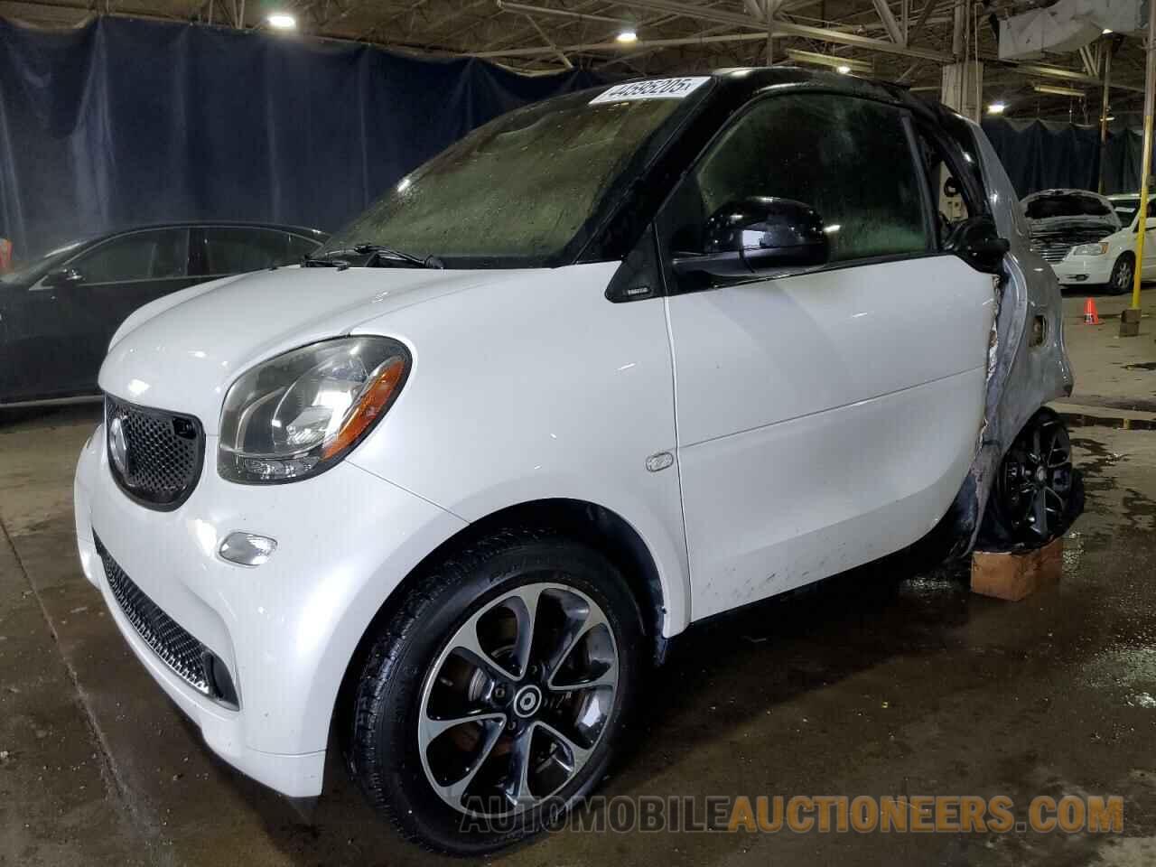 WMEFJ5DA2GK055038 SMART FORTWO 2016