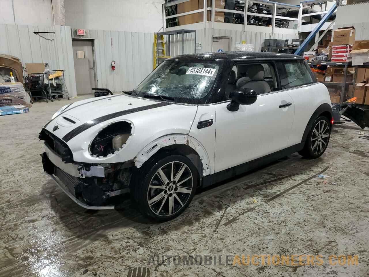 WMW53DH0XP2U03083 MINI COOPER 2023