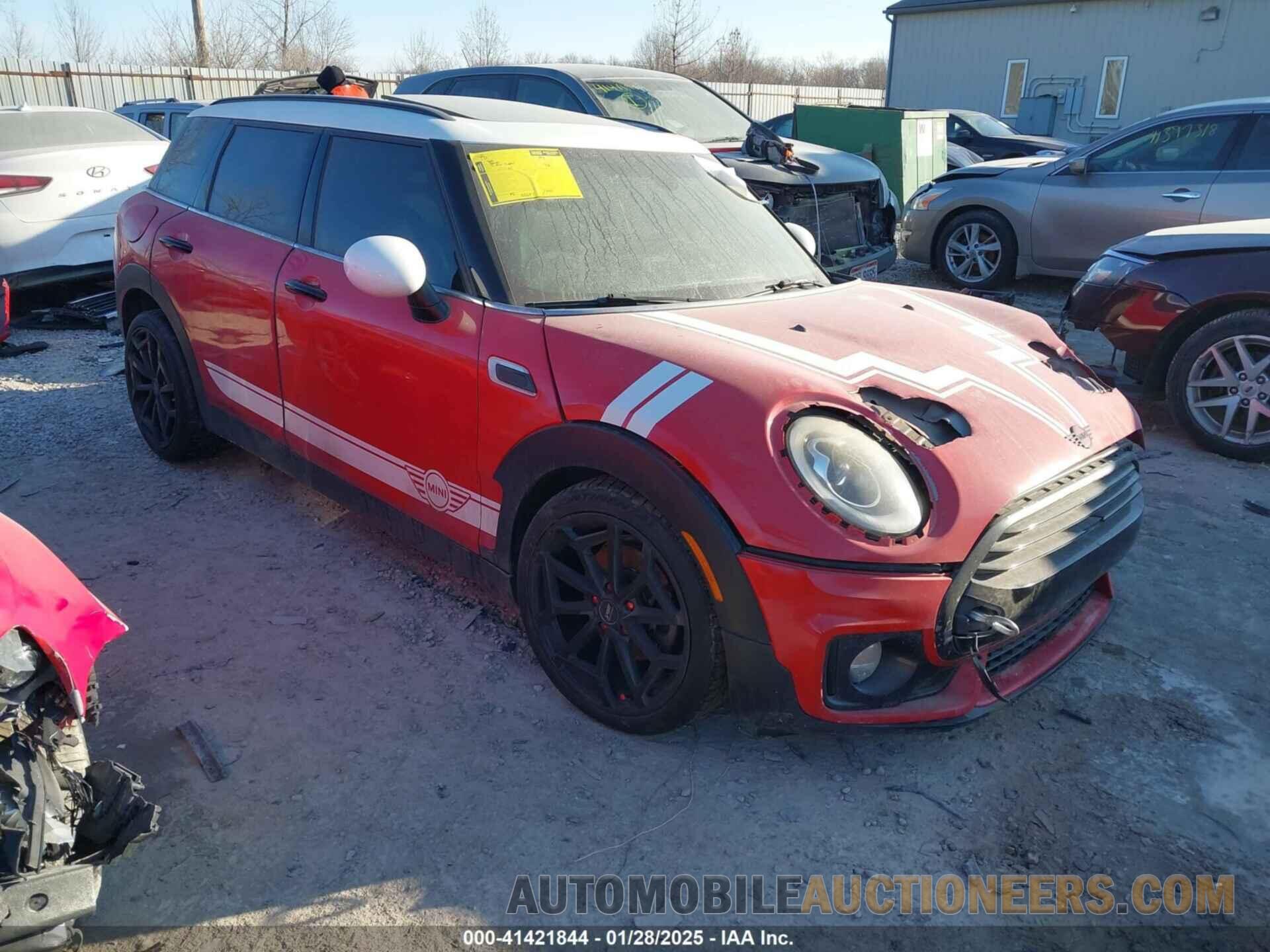 WMWLN5C3XH2E33732 MINI CLUBMAN 2017