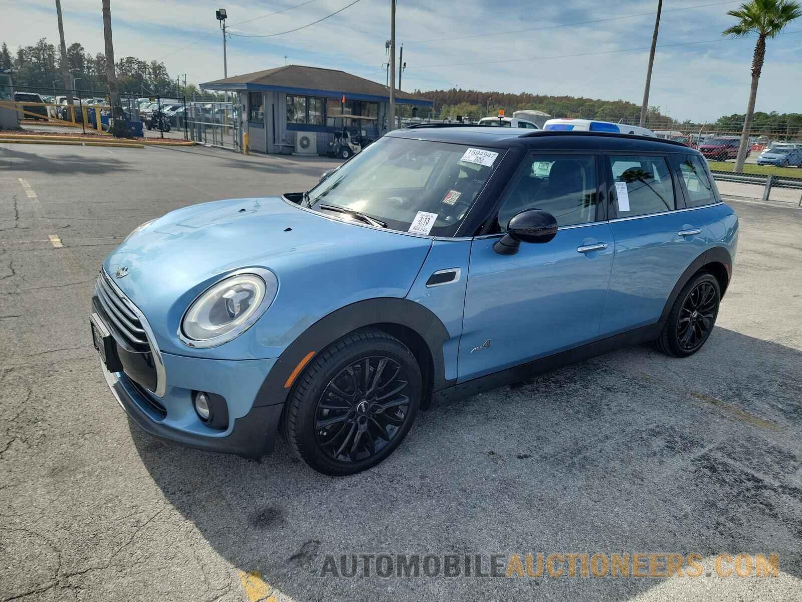 WMWLU1C59H2F26822 MINI Clubman 2017