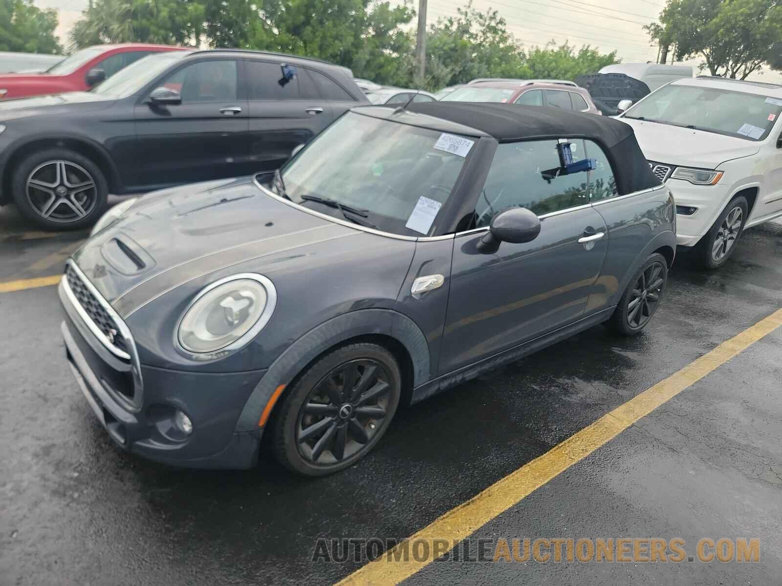 WMWWG9C33H3C82032 MINI Convertible 2017