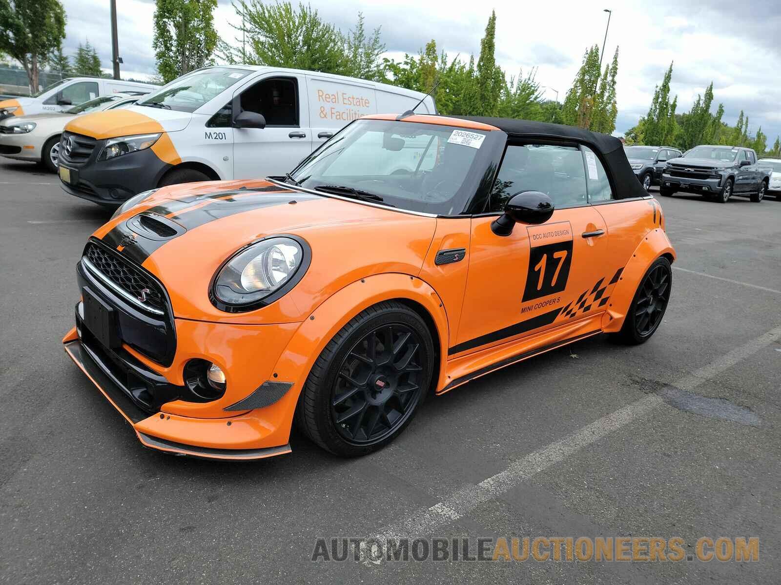 WMWWG9C36H3C81103 MINI Cooper Convertible 2017