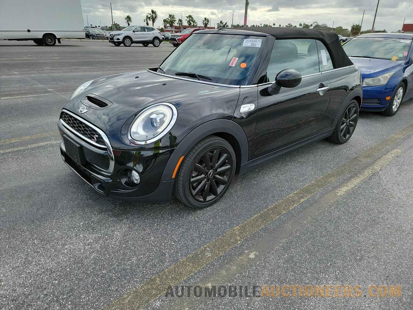 WMWWG9C53H3C80539 MINI Convertible 2017