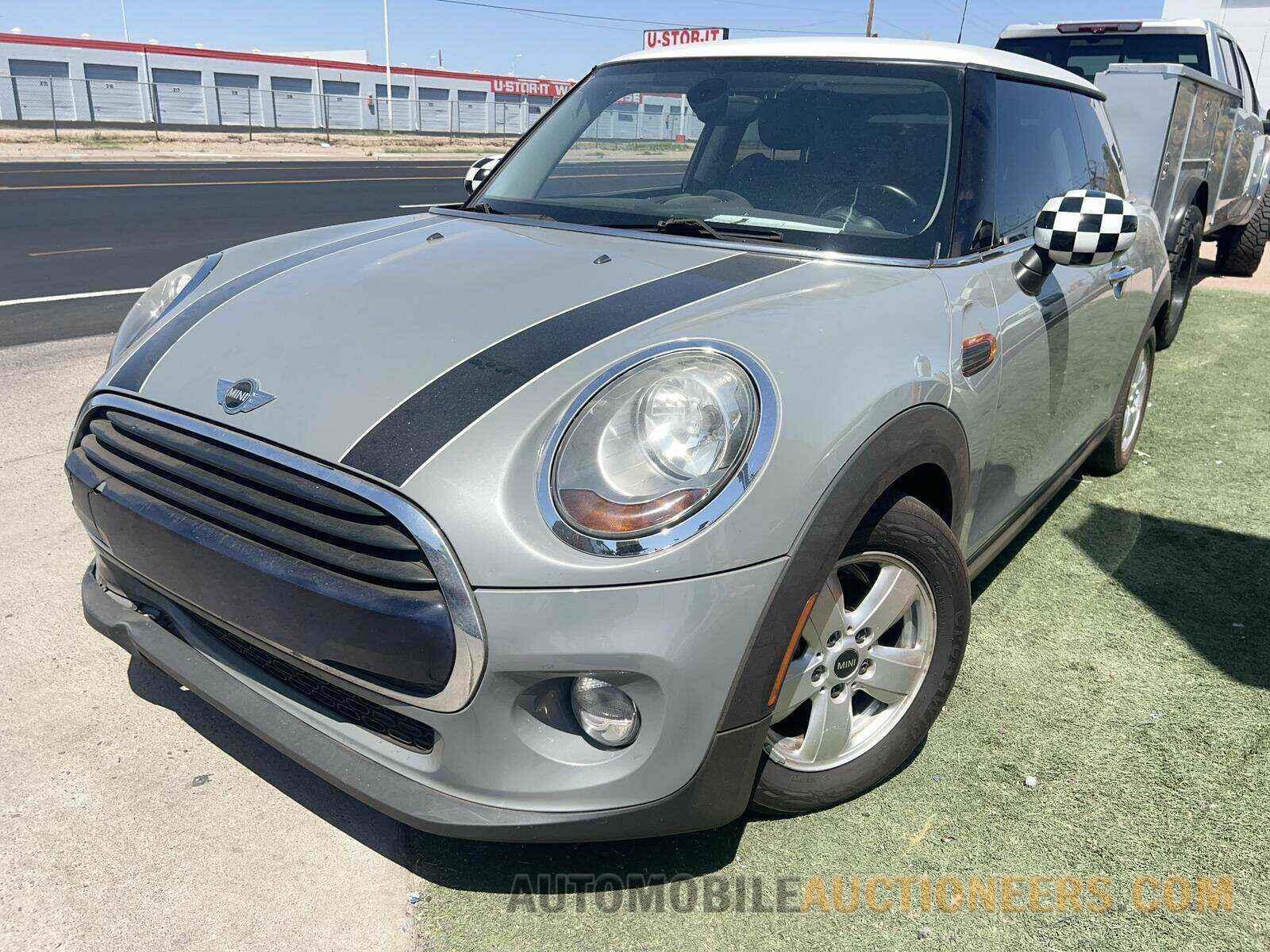 WMWXP5C51G2D14673 MINI Hardtop 2 Door 2016