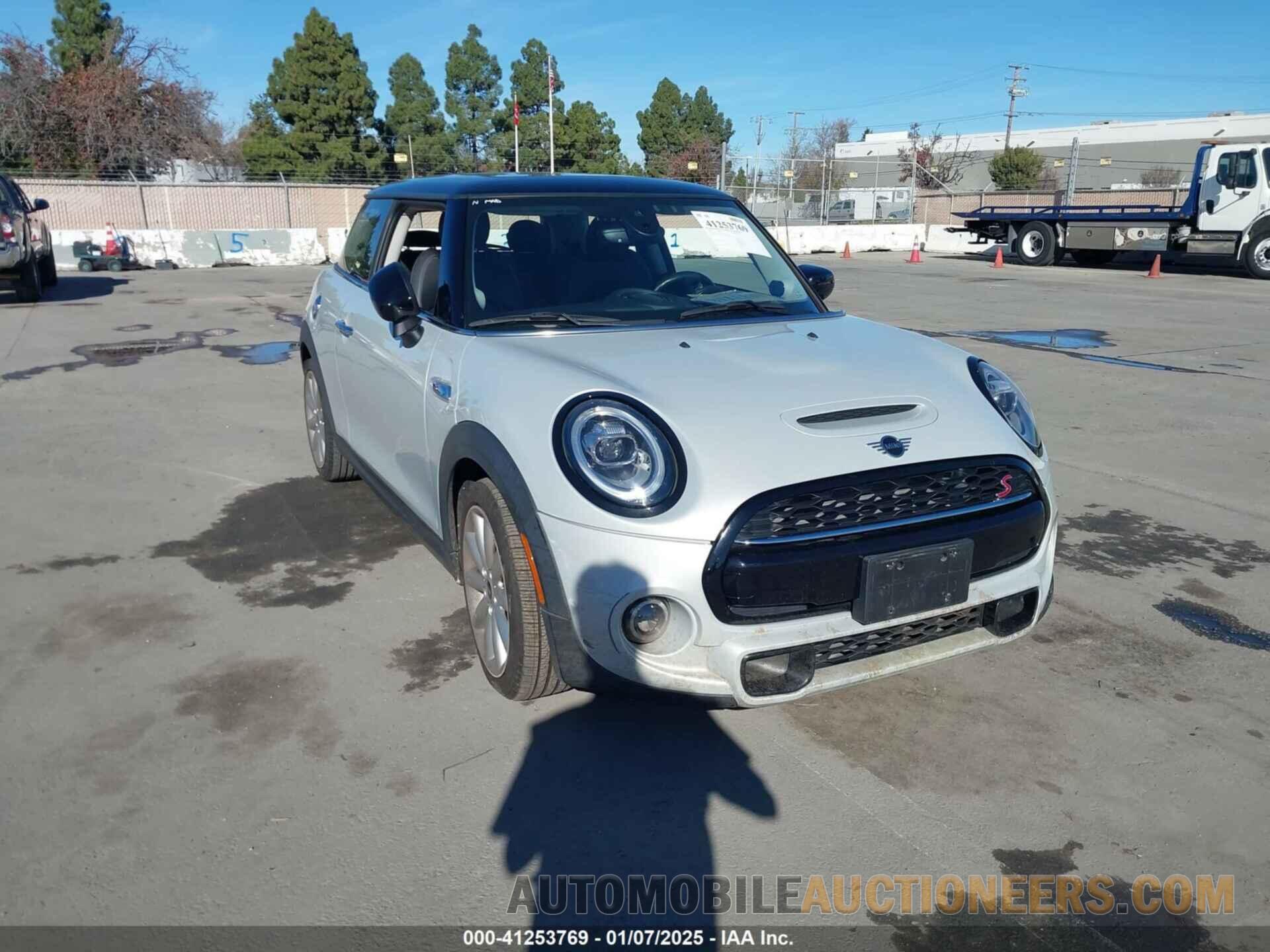 WMWXR5C09M2N61849 MINI HARDTOP 2021