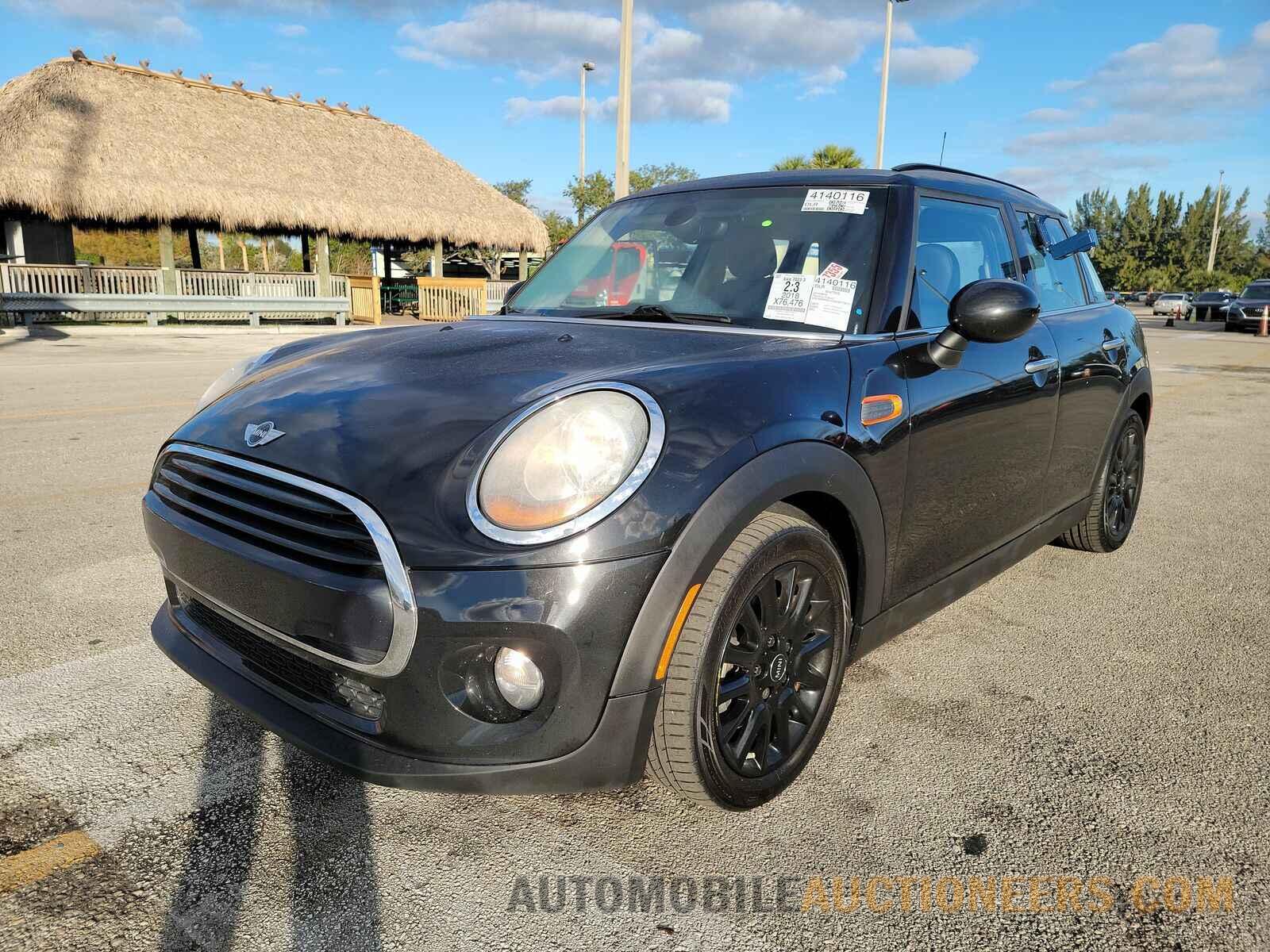 WMWXU1C54J2F79211 MINI Hardtop 4 Door 2018