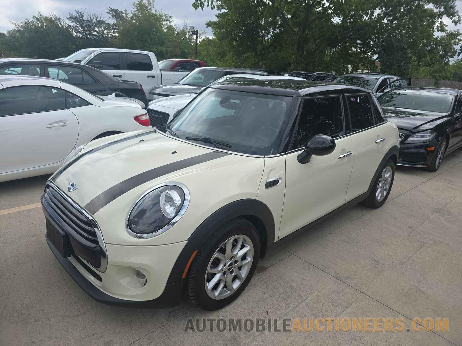 WMWXU1C56K2F82774 MINI Hardtop 4 Door 2019