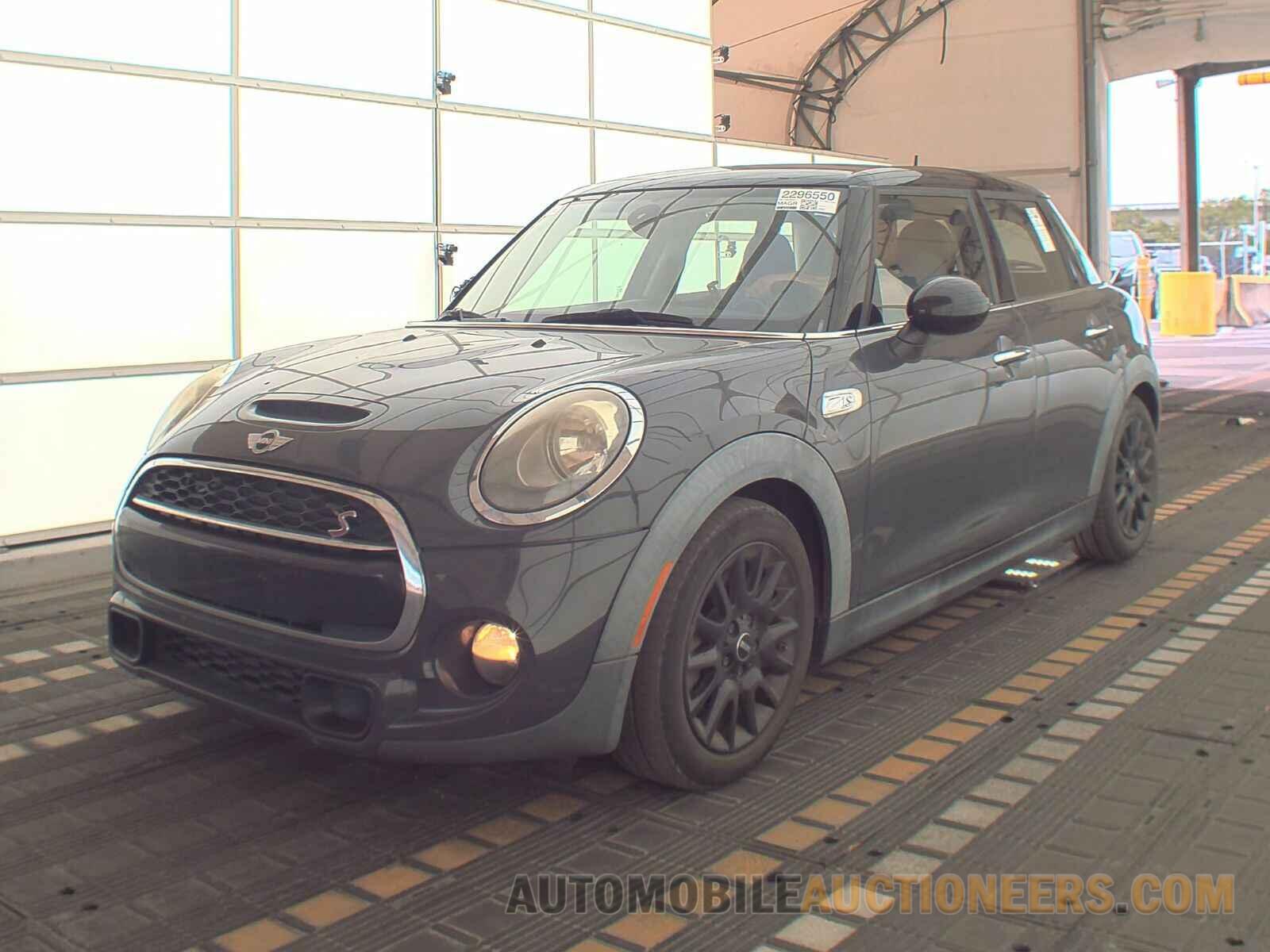 WMWXU3C54H2D32017 MINI Hardtop 4 Door 2017