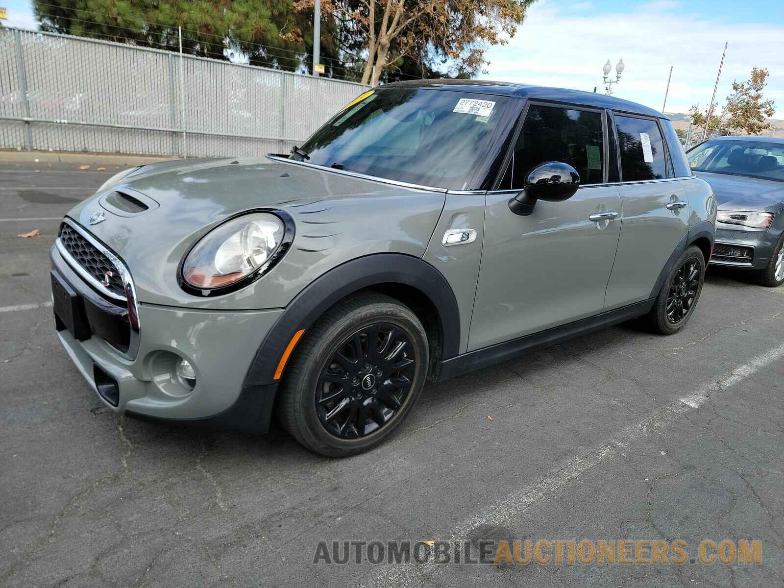 WMWXU3C55F2B56656 MINI Cooper Hardtop 4 Door 2015