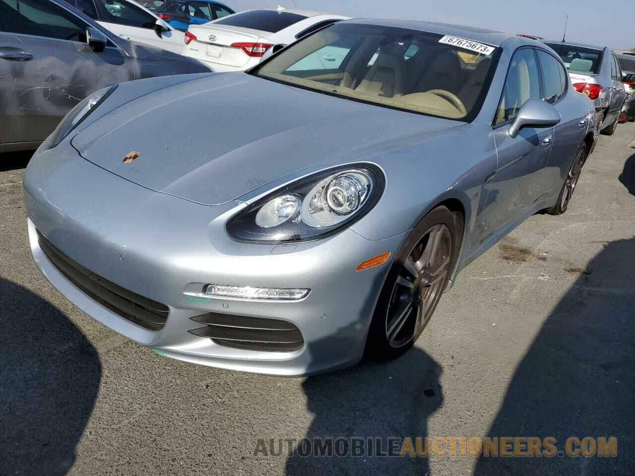 WP0AA2A71FL001349 PORSCHE PANAMERA 2015