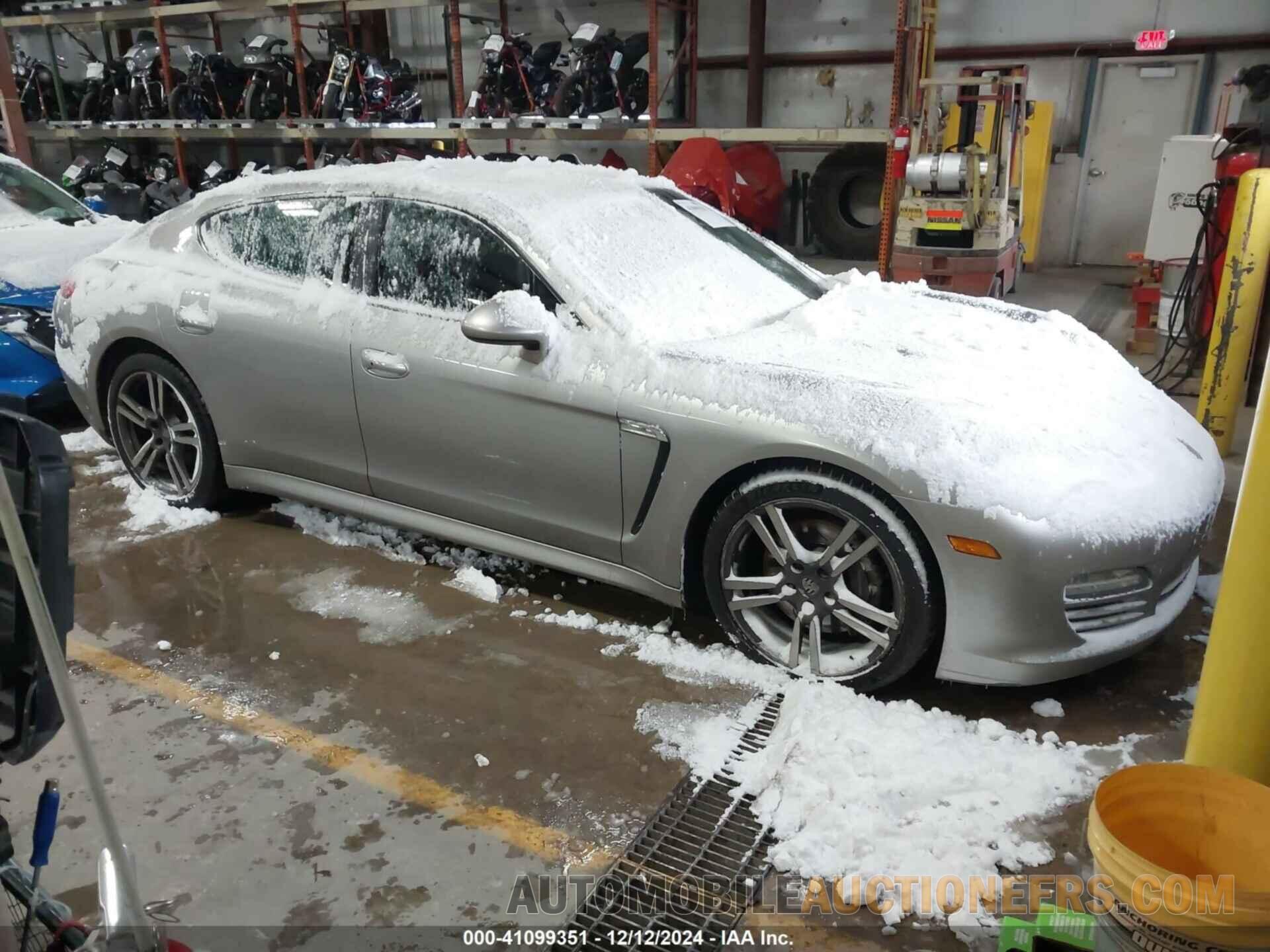 WP0AA2A72BL020499 PORSCHE PANAMERA 2011