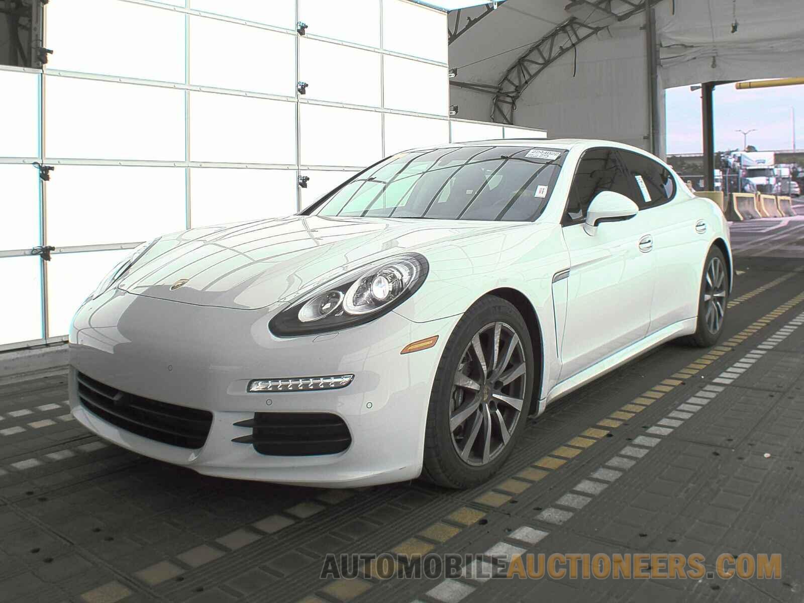 WP0AA2A72GL005668 Porsche Panamera 2016