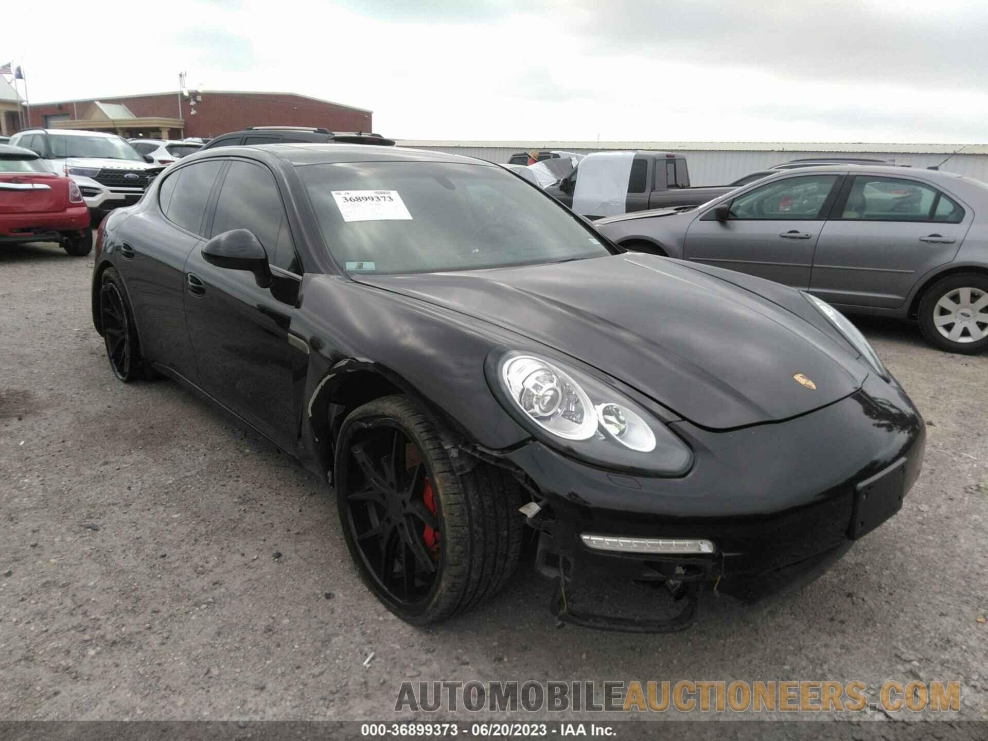 WP0AA2A73GL000172 PORSCHE PANAMERA 2016