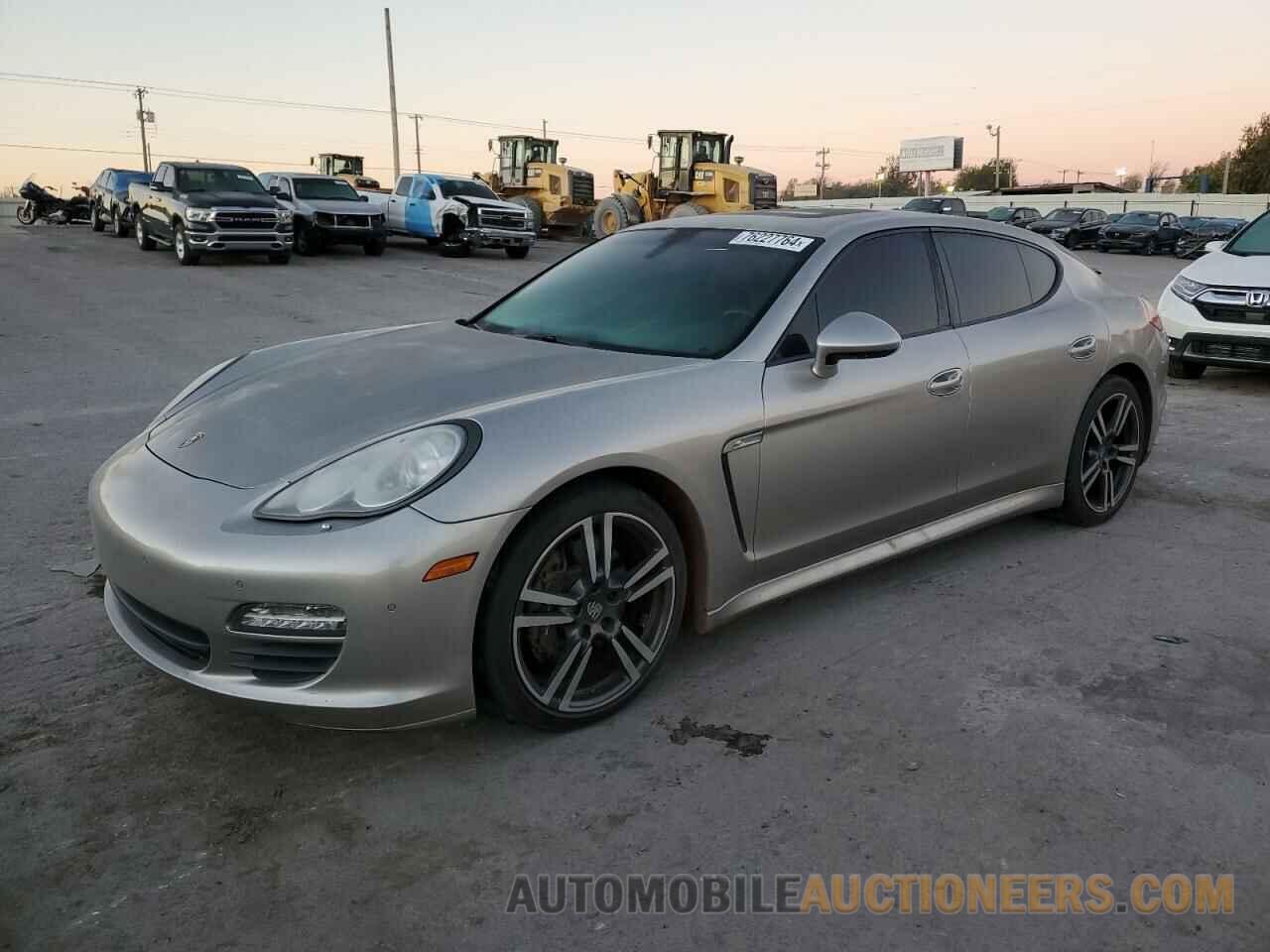 WP0AA2A74DL010267 PORSCHE PANAMERA 2013