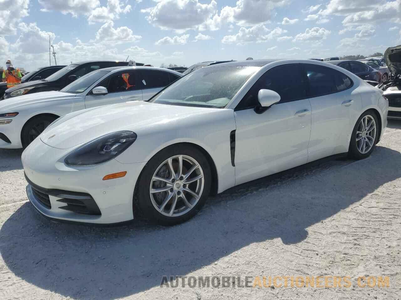 WP0AA2A75HL101649 PORSCHE PANAMERA 2017