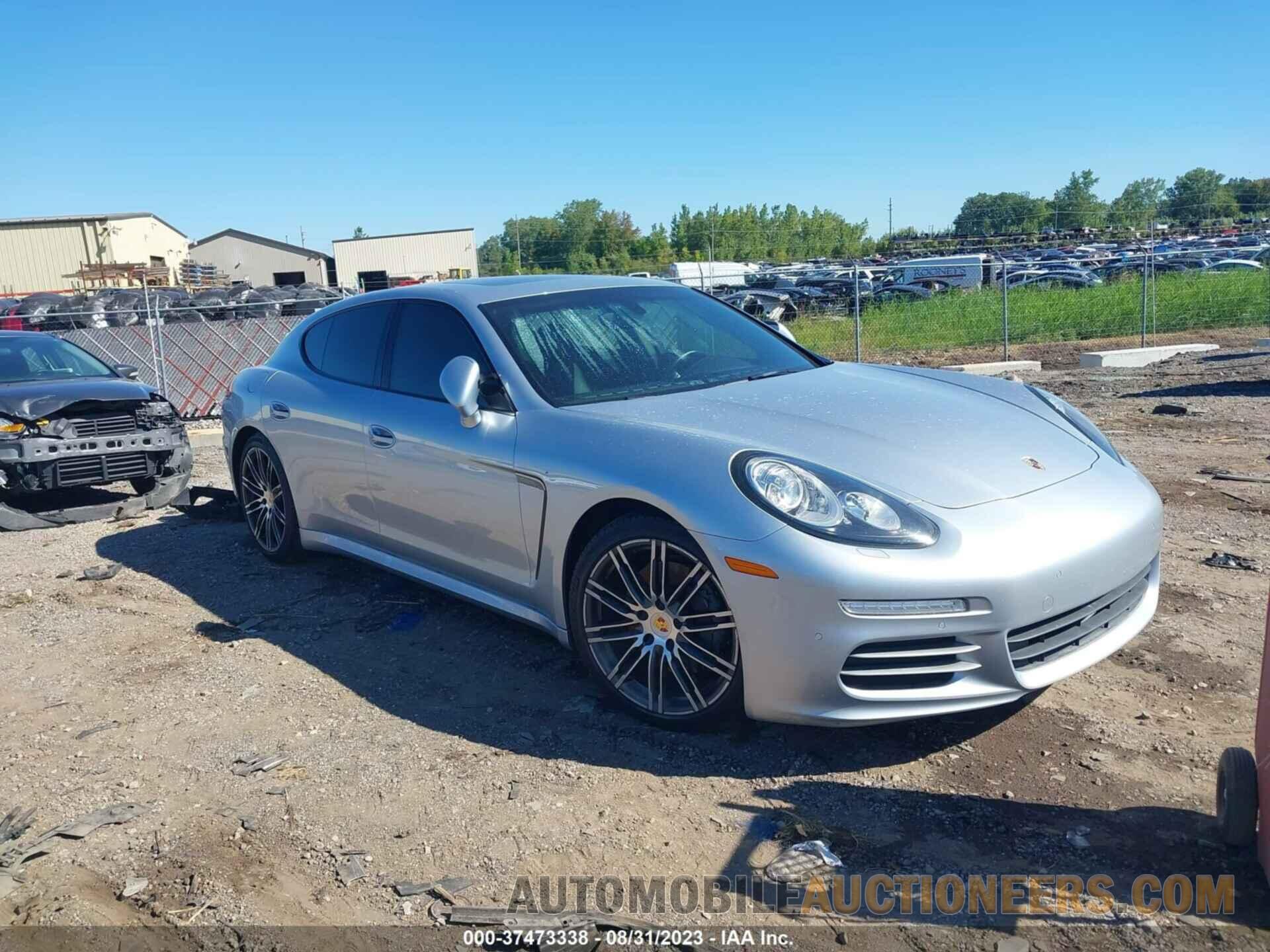 WP0AA2A76GL002286 PORSCHE PANAMERA 2016