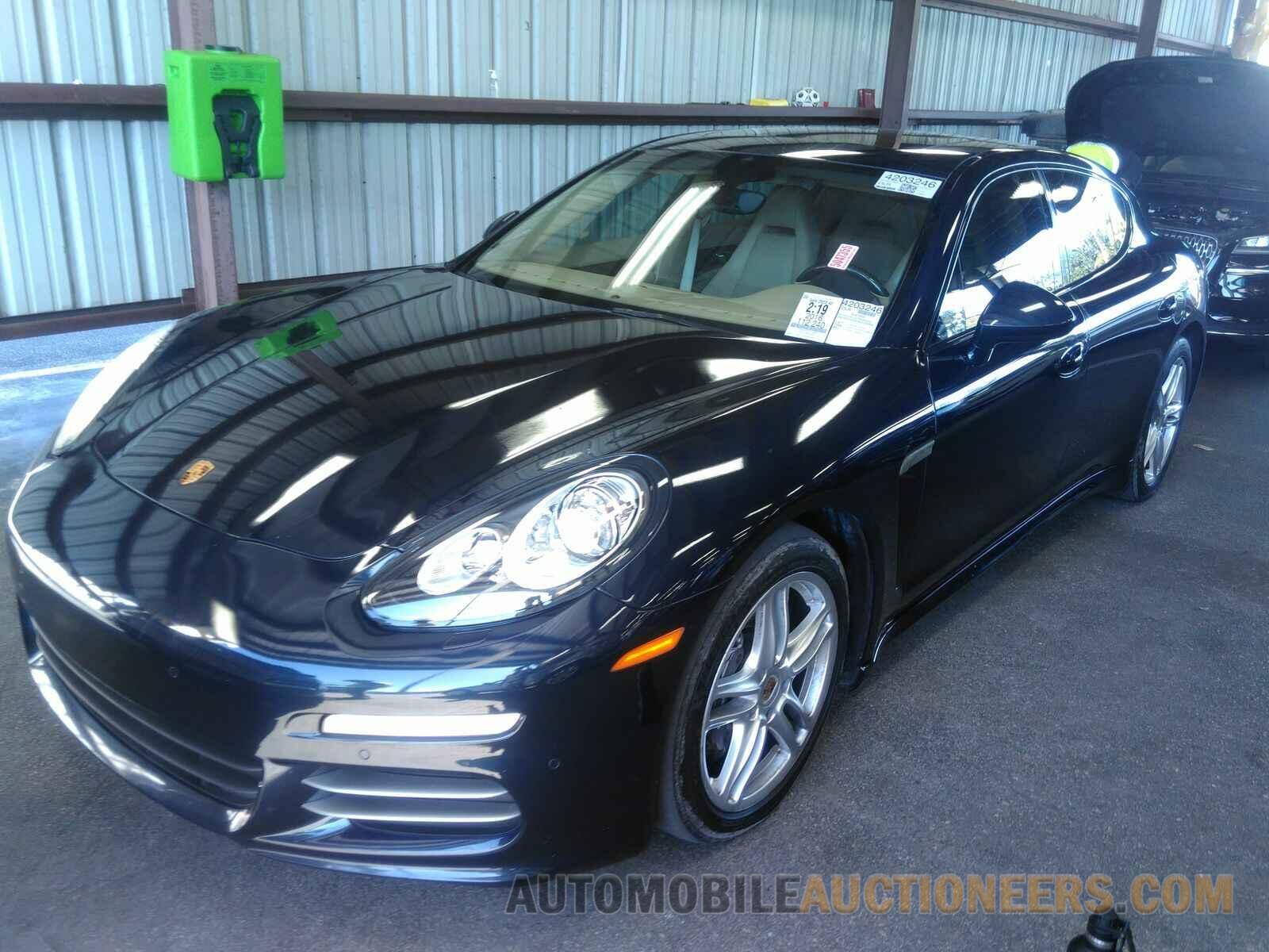 WP0AA2A76GL002899 Porsche Panamera 2016