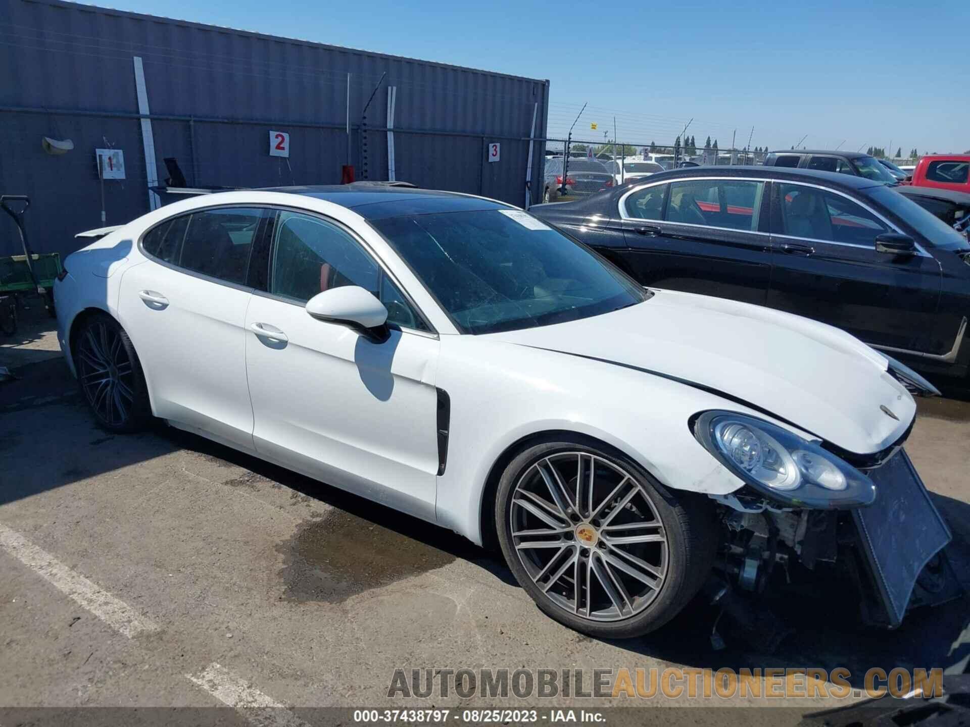 WP0AA2A76HL102017 PORSCHE PANAMERA 2017