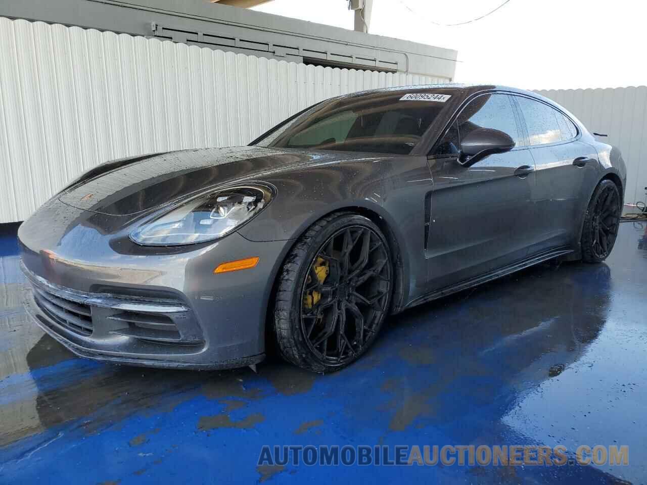 WP0AA2A77HL101667 PORSCHE PANAMERA 2017