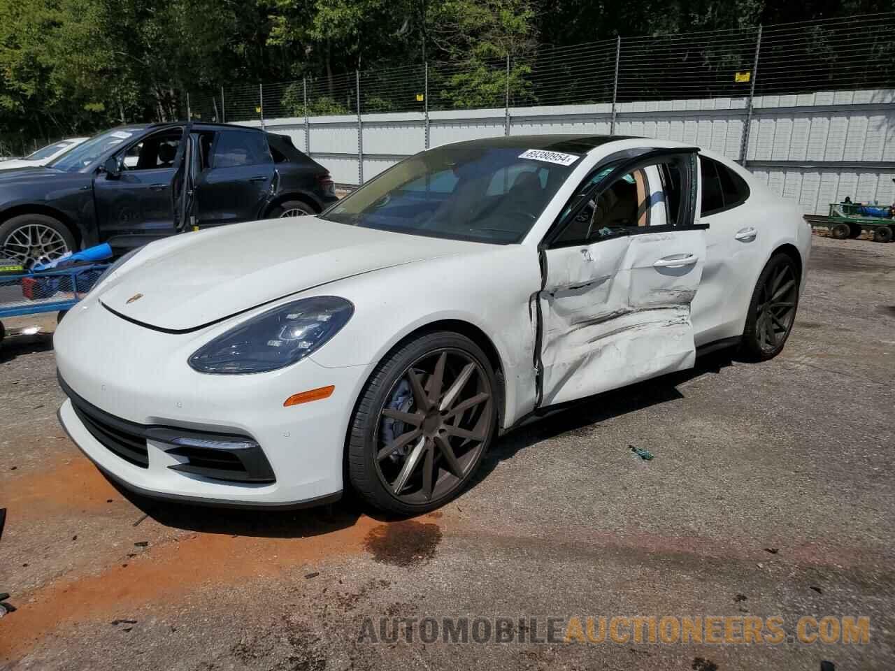 WP0AA2A78JL105328 PORSCHE PANAMERA 2018