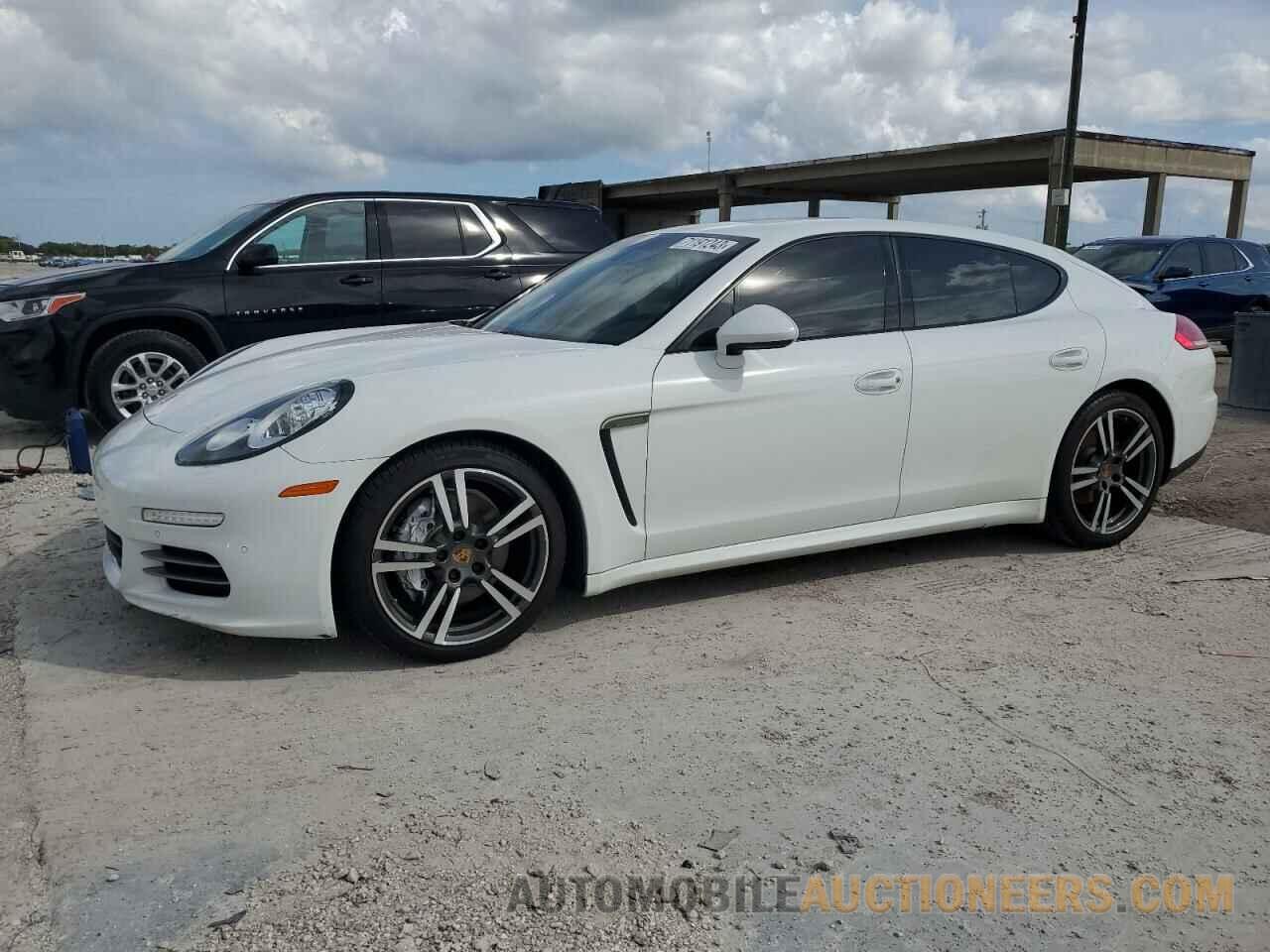 WP0AA2A79FL003902 PORSCHE PANAMERA 2015