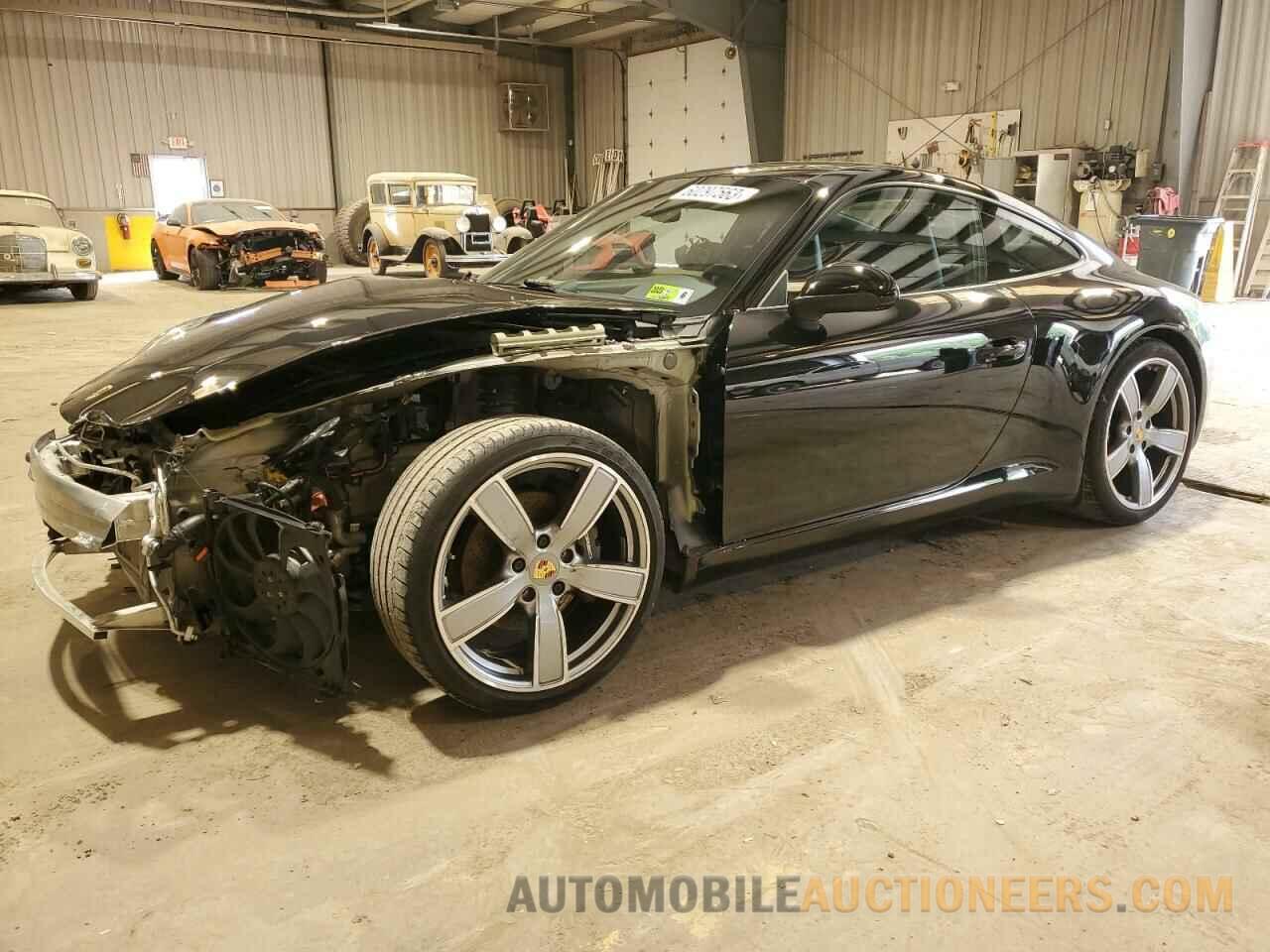 WP0AA2A90JS105718 PORSCHE 911 2018