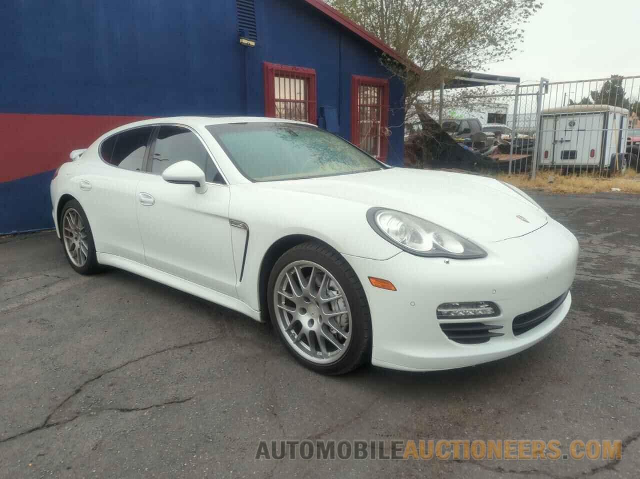 WP0AB2A70DL060113 PORSCHE PANAMERA 2013