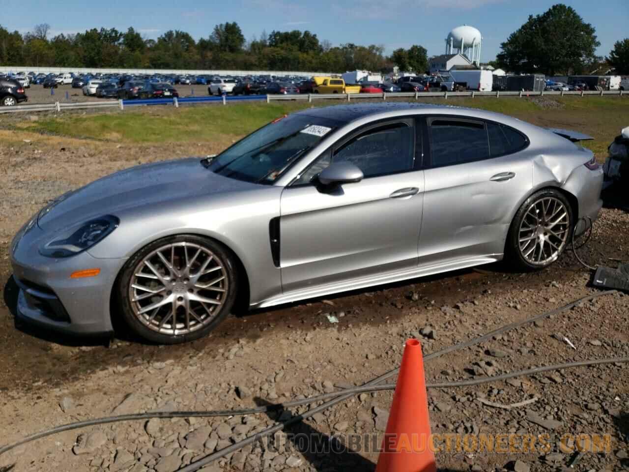 WP0AB2A70HL122468 PORSCHE PANAMERA 2017