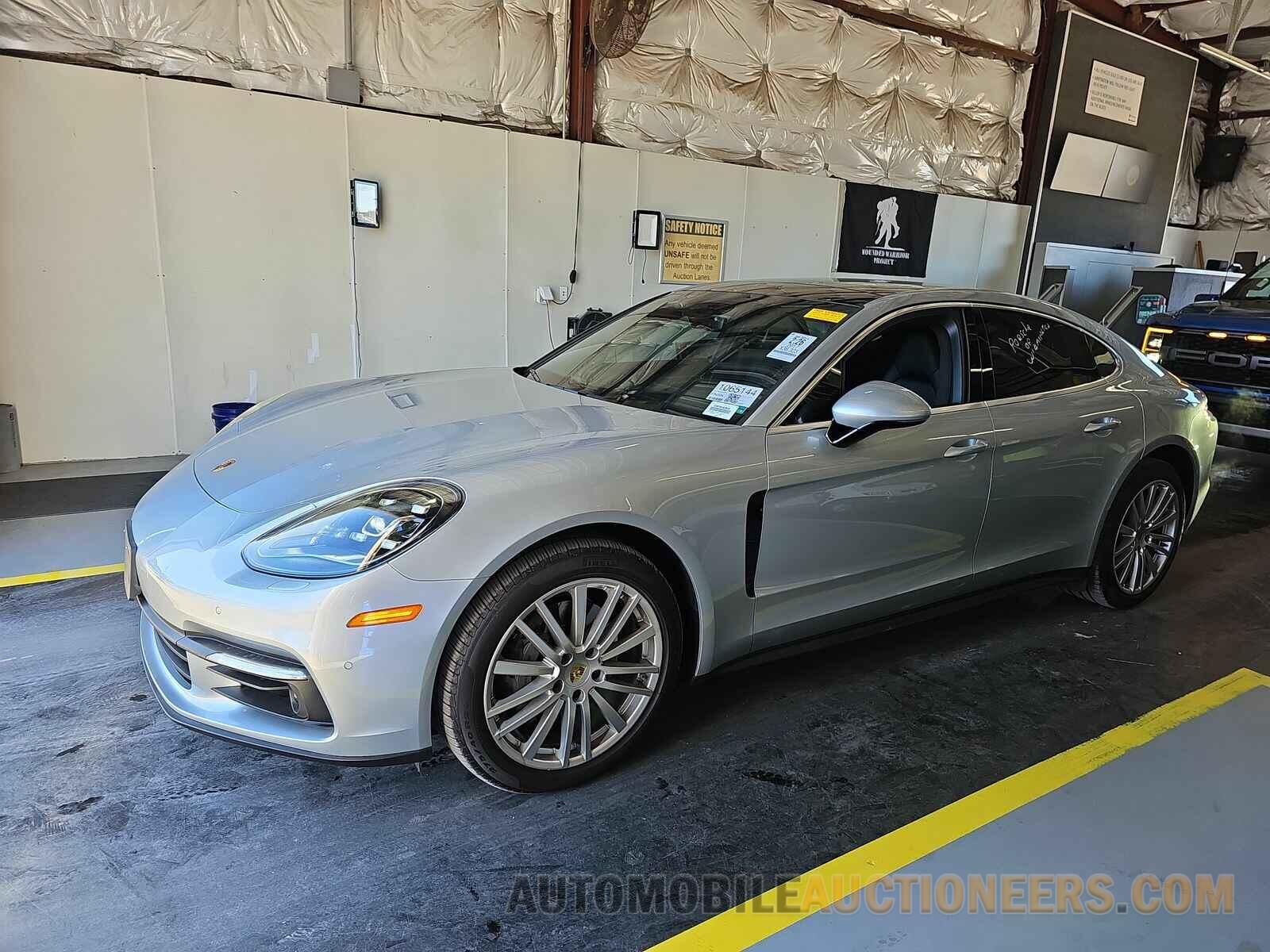 WP0AB2A71HL121071 Porsche Panamera 2017