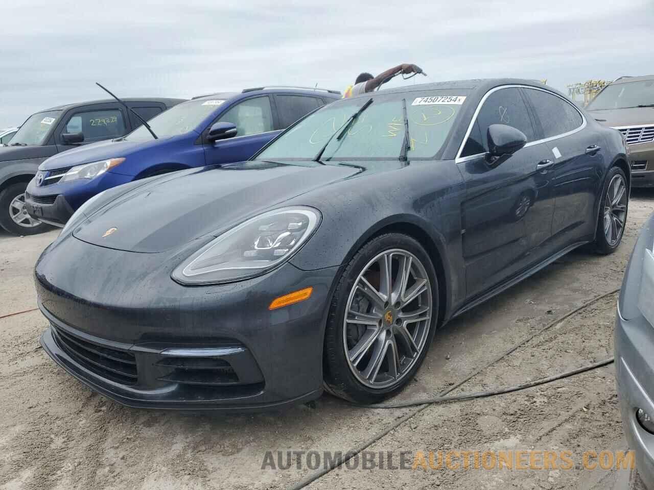 WP0AB2A72JL132036 PORSCHE PANAMERA 2018