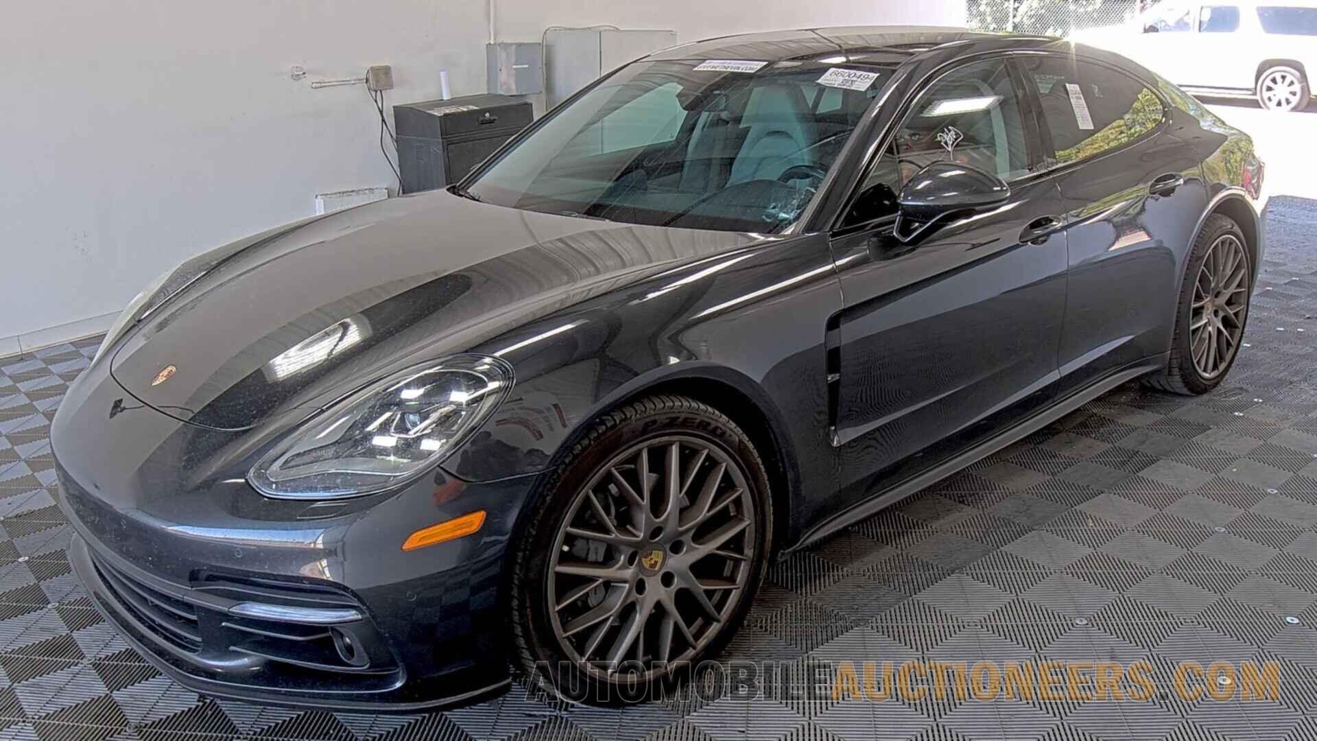 WP0AB2A74JL131390 Porsche Panamera 2018