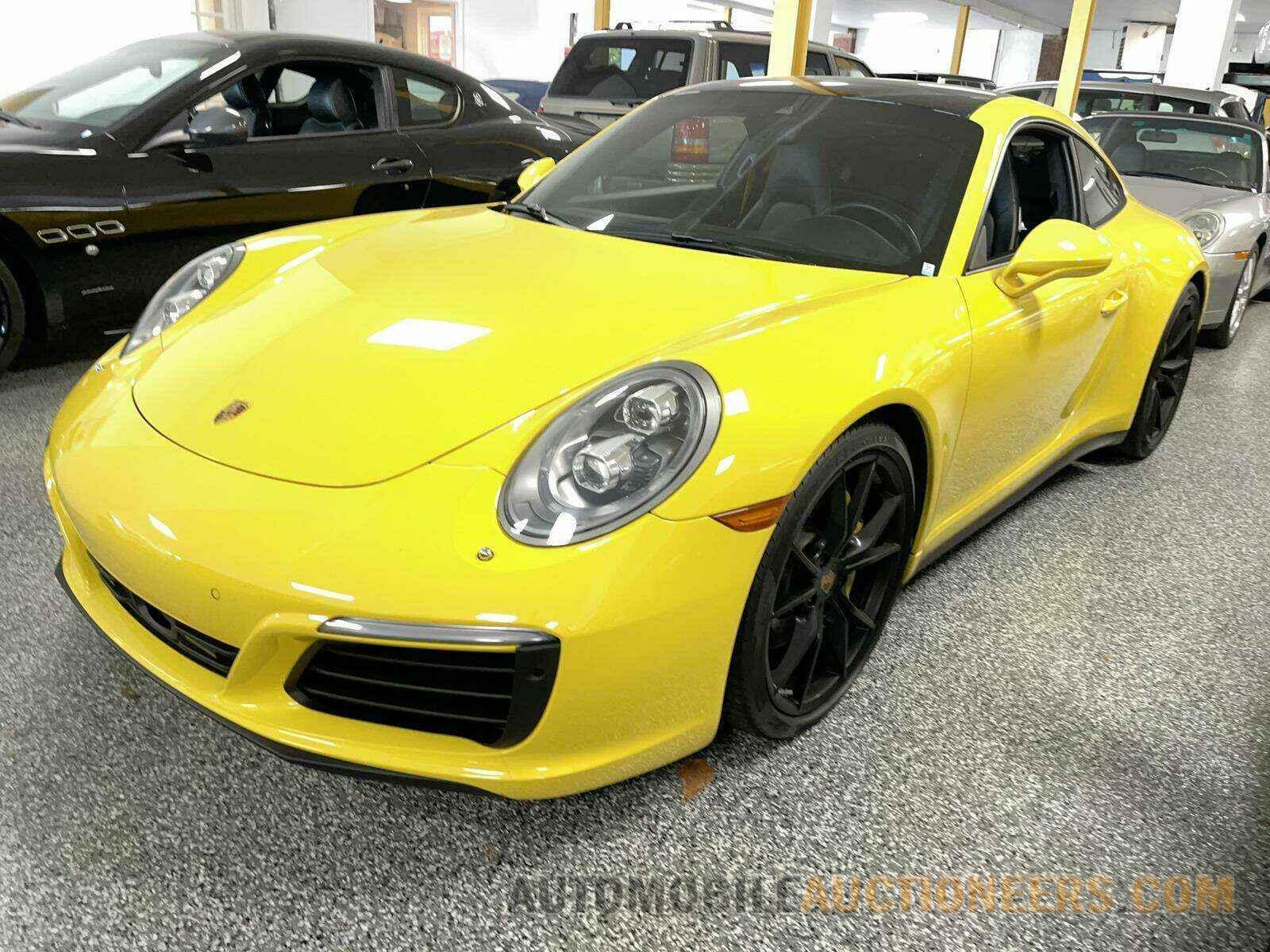 WP0AB2A92HS124116 Porsche 911 Carrera 2017