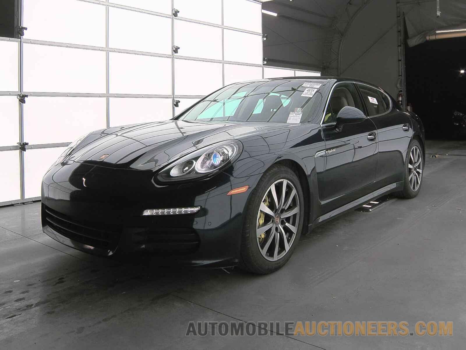 WP0AD2A70GL040698 Porsche Panamera 2016