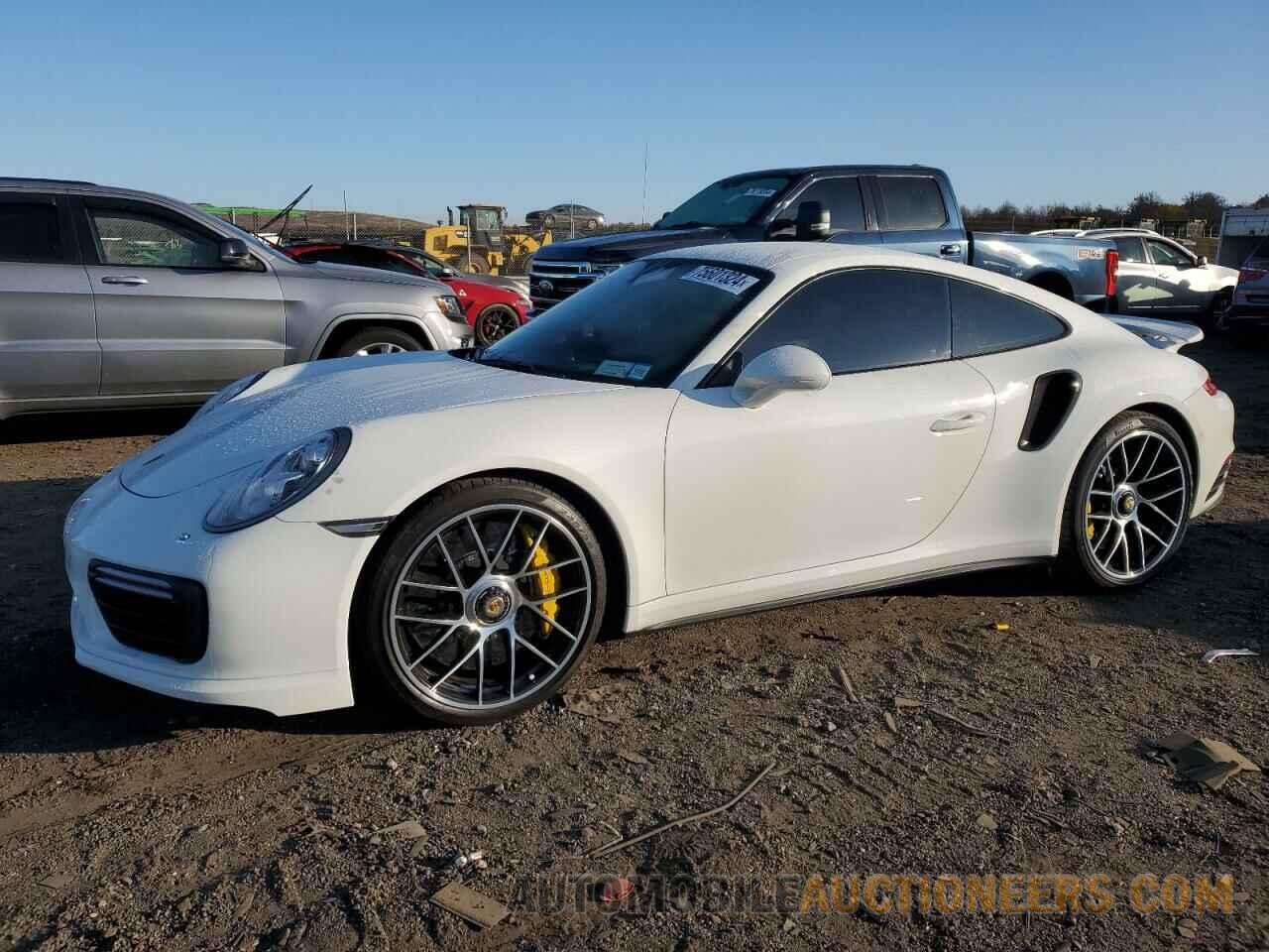 WP0AD2A91JS156233 PORSCHE 911 2018