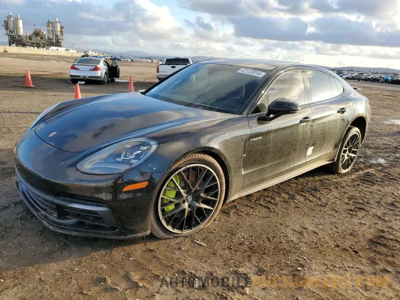 WP0AE2A77JL127776 PORSCHE PANAMERA 2018