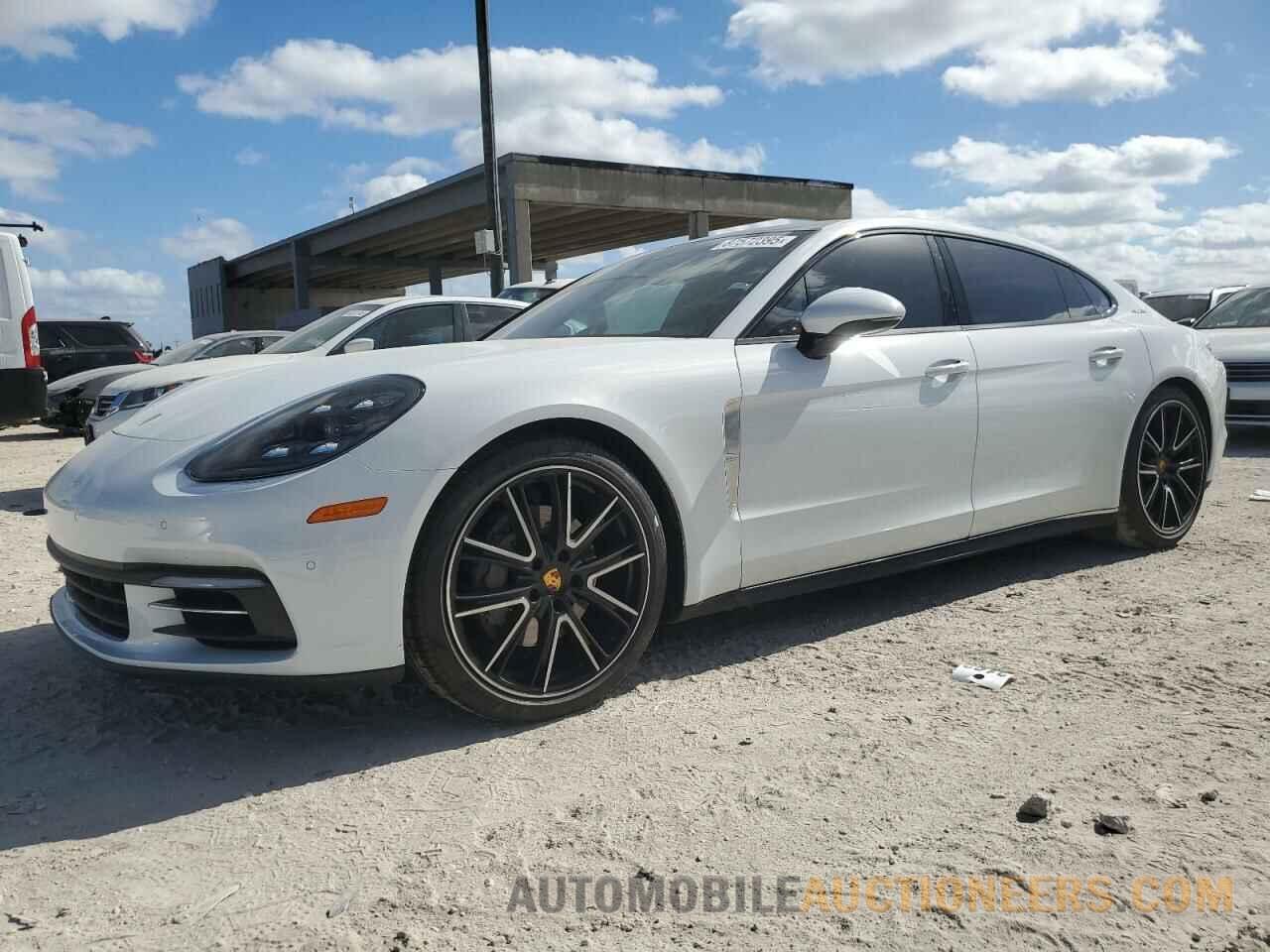 WP0BB2A76JL165237 PORSCHE PANAMERA 2018