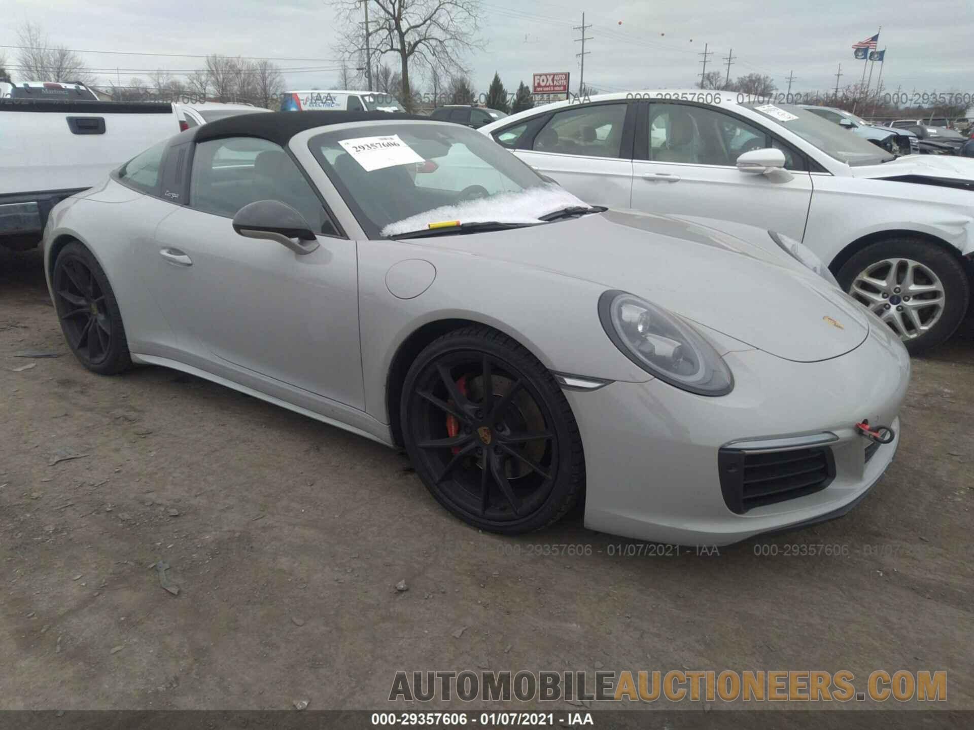 WP0BB2A90KS125535 PORSCHE 911 2019