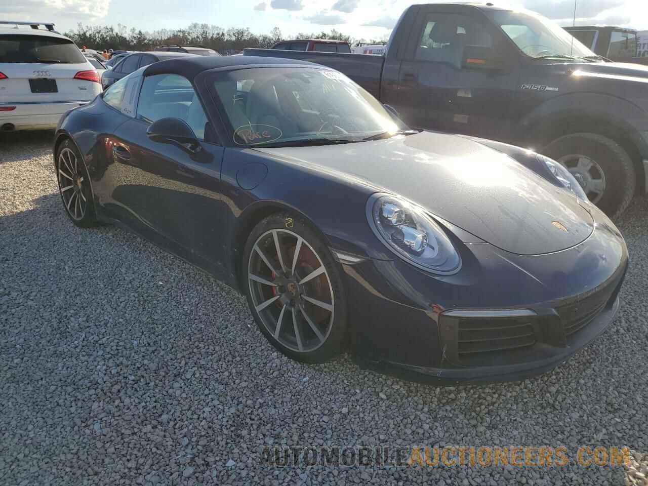 WP0BB2A92JS134588 PORSCHE 911 2018